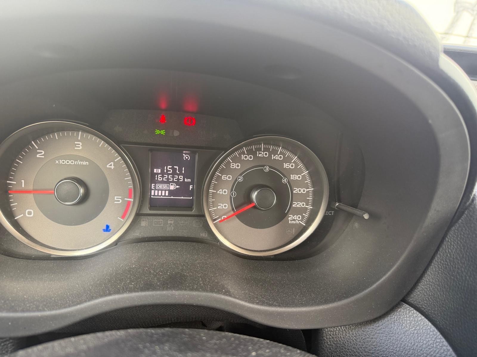 SUBARU Forester 2.0D Luxury-image-8