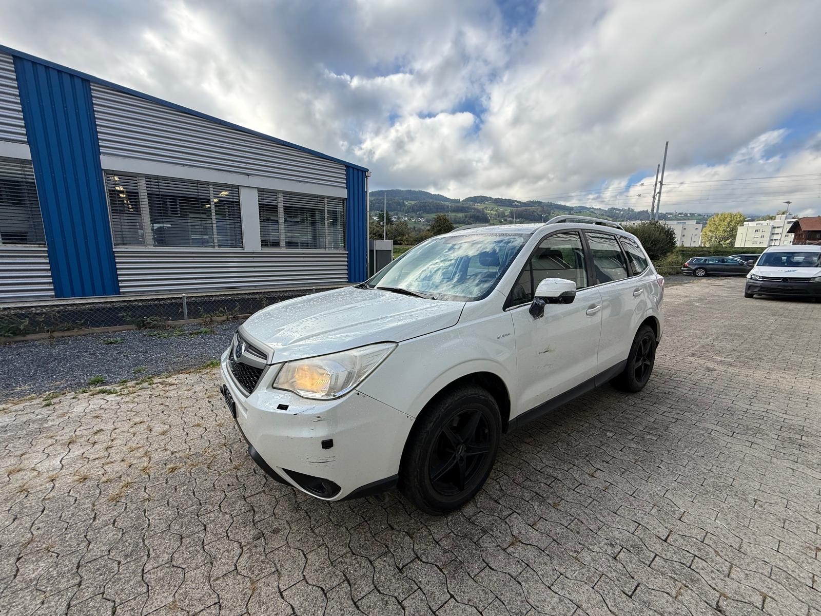SUBARU Forester 2.0D Luxury-image-0