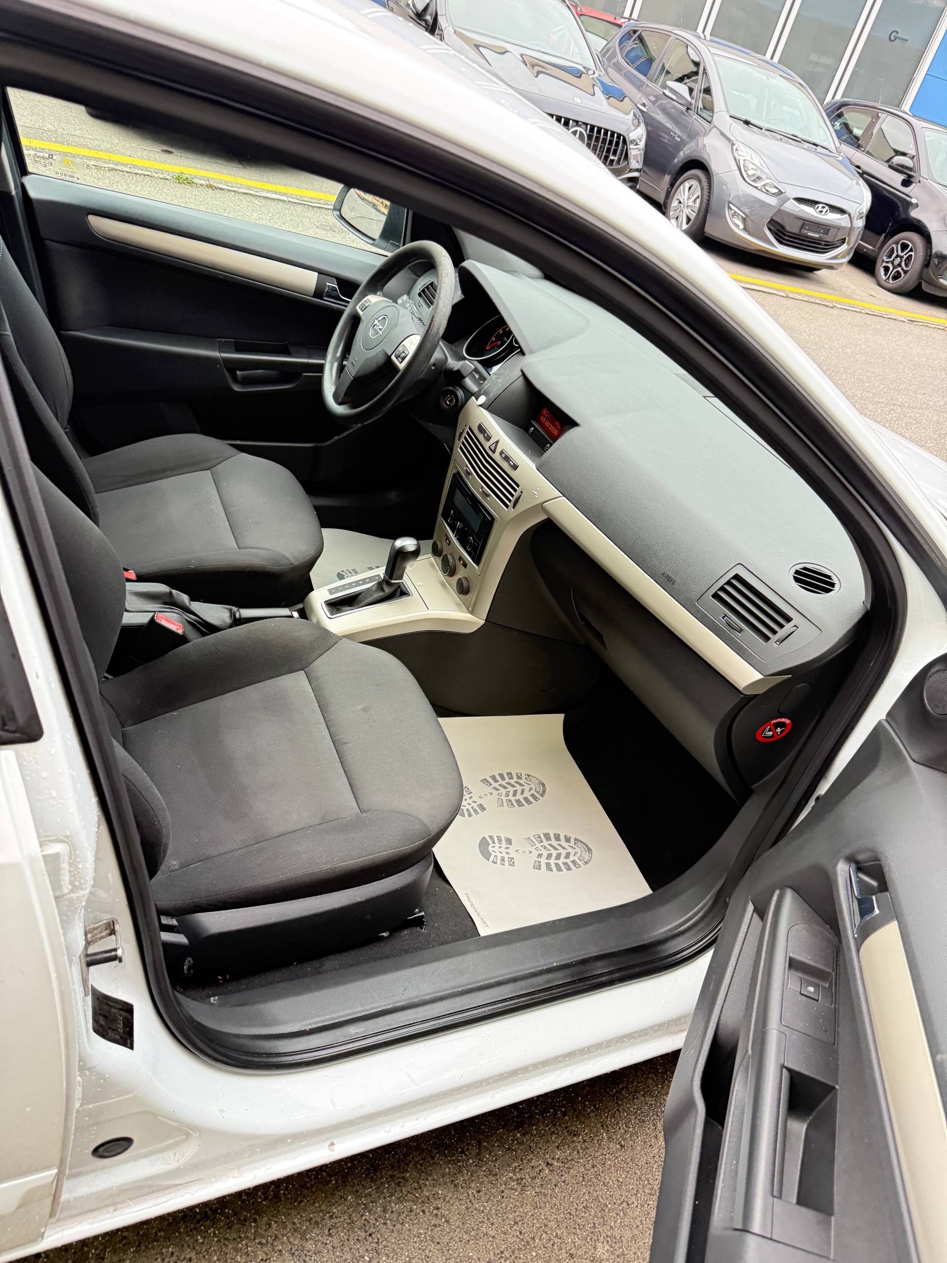OPEL Astra TT 1.8i 16V Anniversary Edition Automatic-image-9