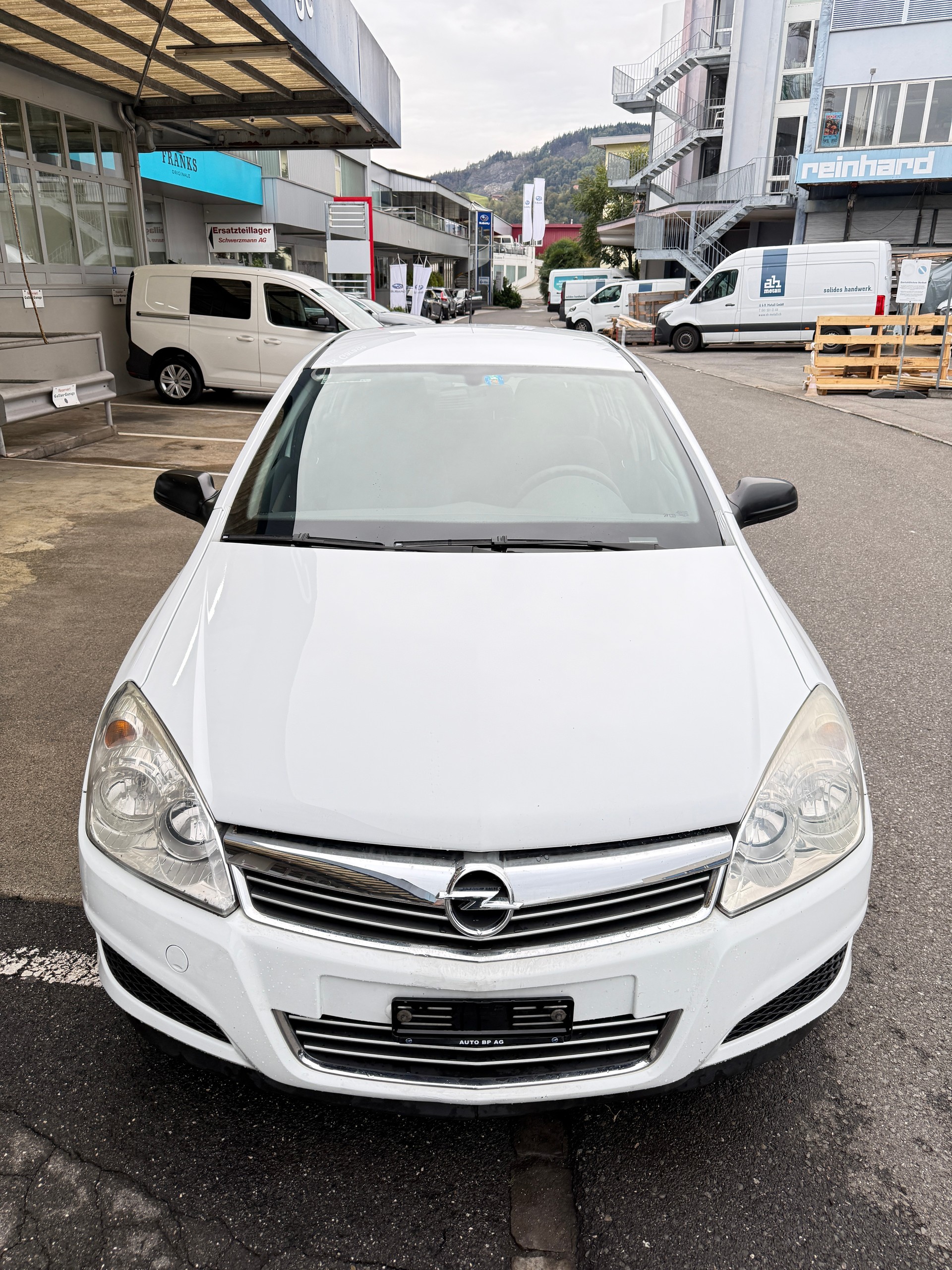 OPEL Astra TT 1.8i 16V Anniversary Edition Automatic-image-4