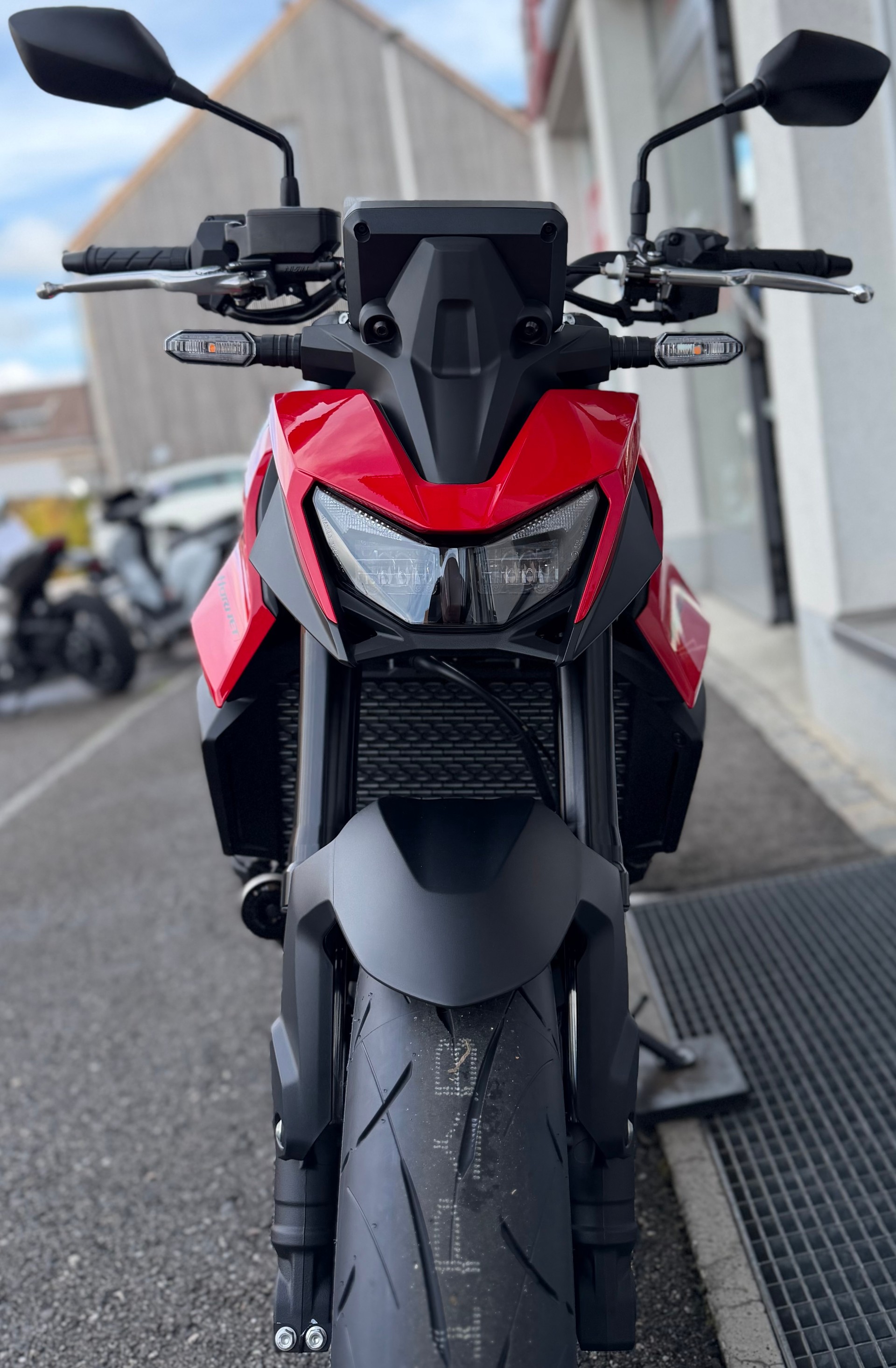 HONDA CB 750 Hornet E-Clutch *** 2027 ***-showroom-element-1