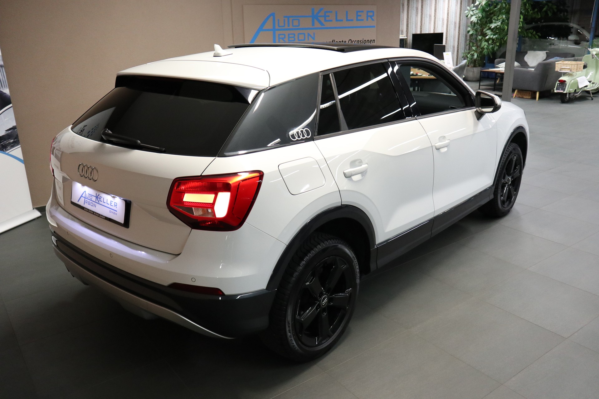 AUDI Q2 1.4 TFSI Design-image-6