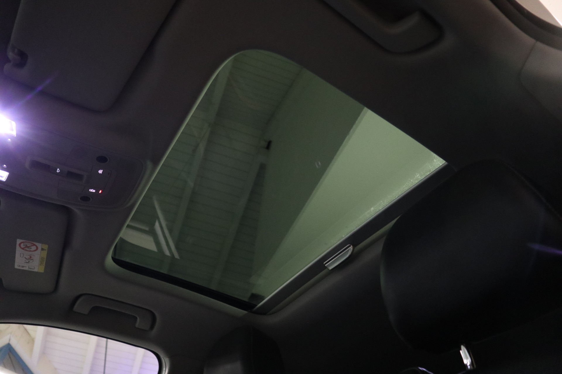 AUDI Q2 1.4 TFSI Design-image-14