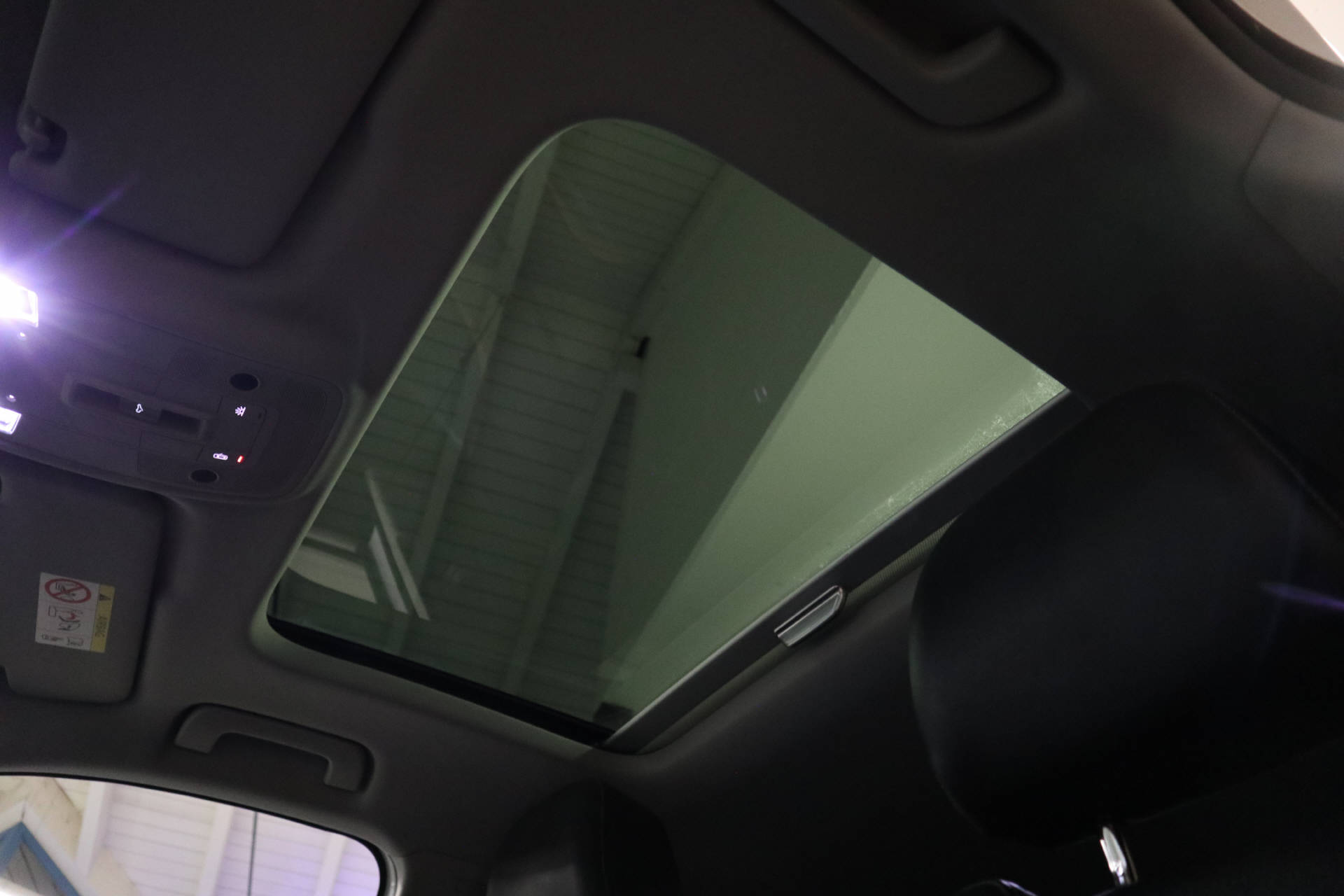 AUDI Q2 1.4 TFSI Design-image-14