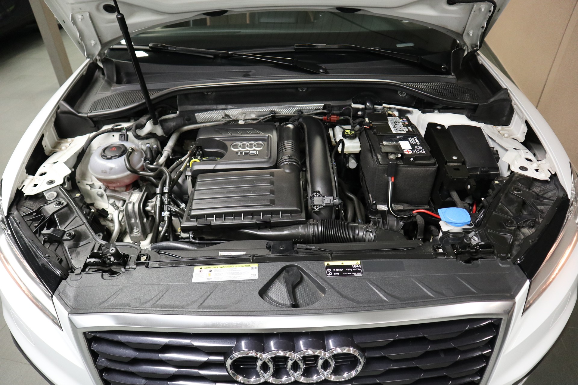 AUDI Q2 1.4 TFSI Design-image-15