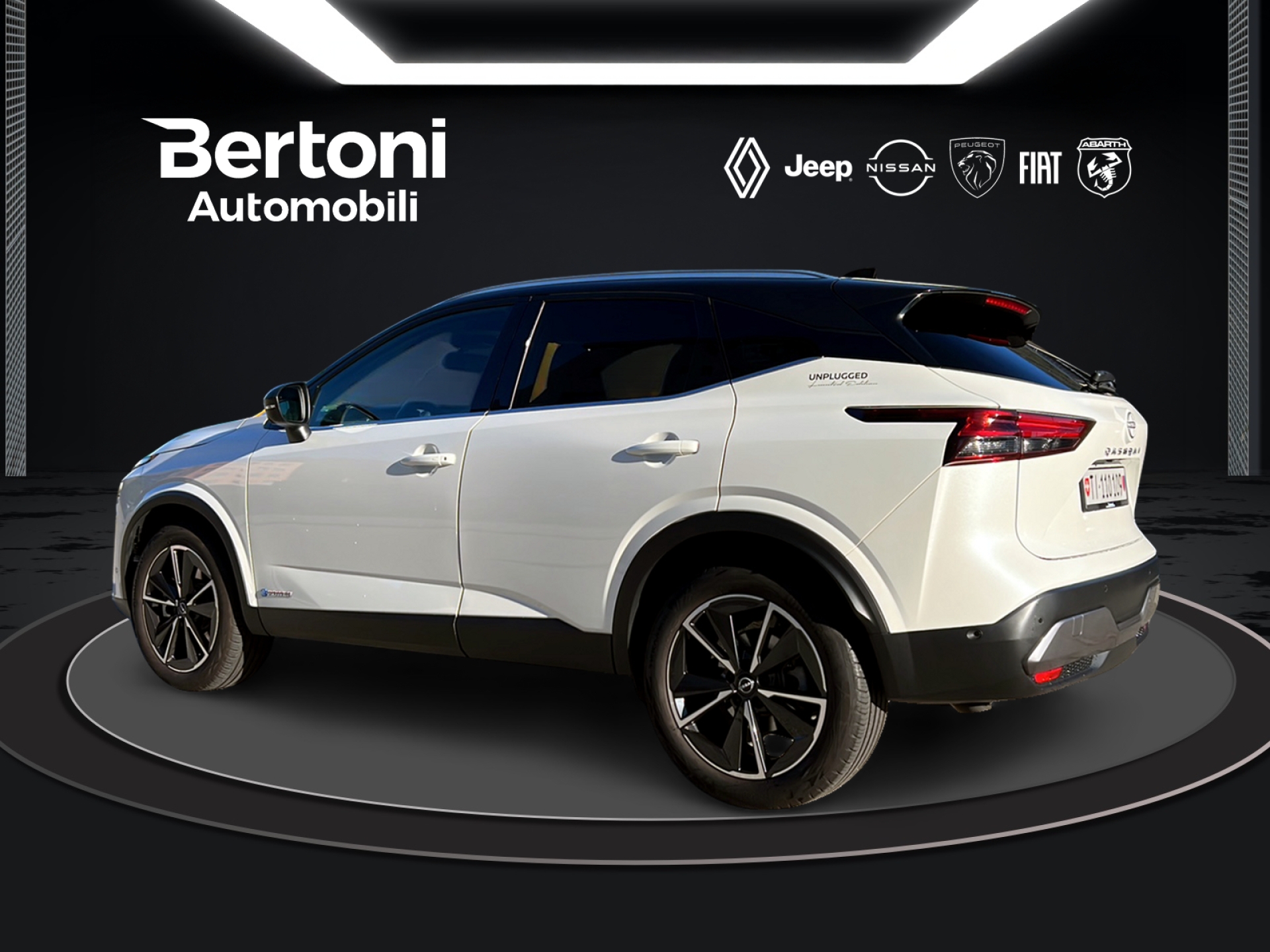 NISSAN Qashqai 1.5 VC-T Unplugged-image-2