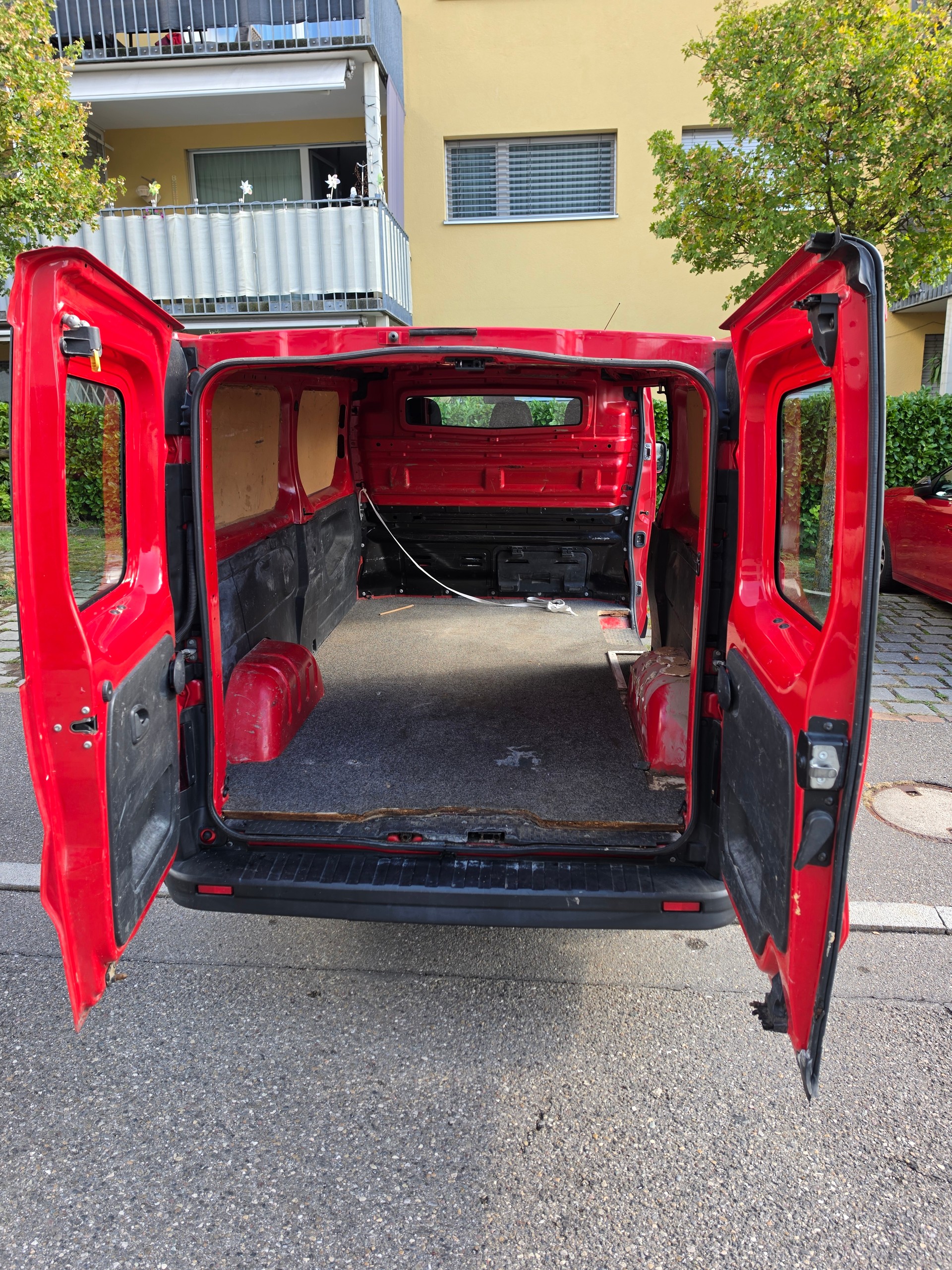 RENAULT Trafic-image-7