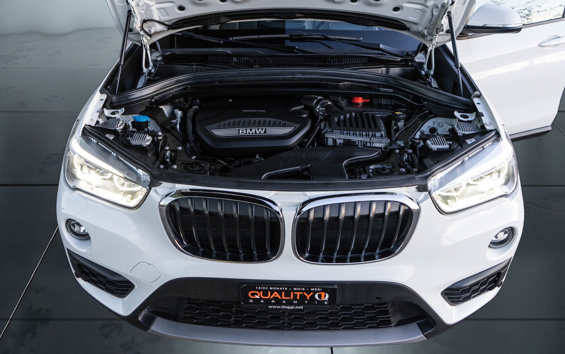 BMW X1 xDrive 18d Sport Line Steptronic-image-6