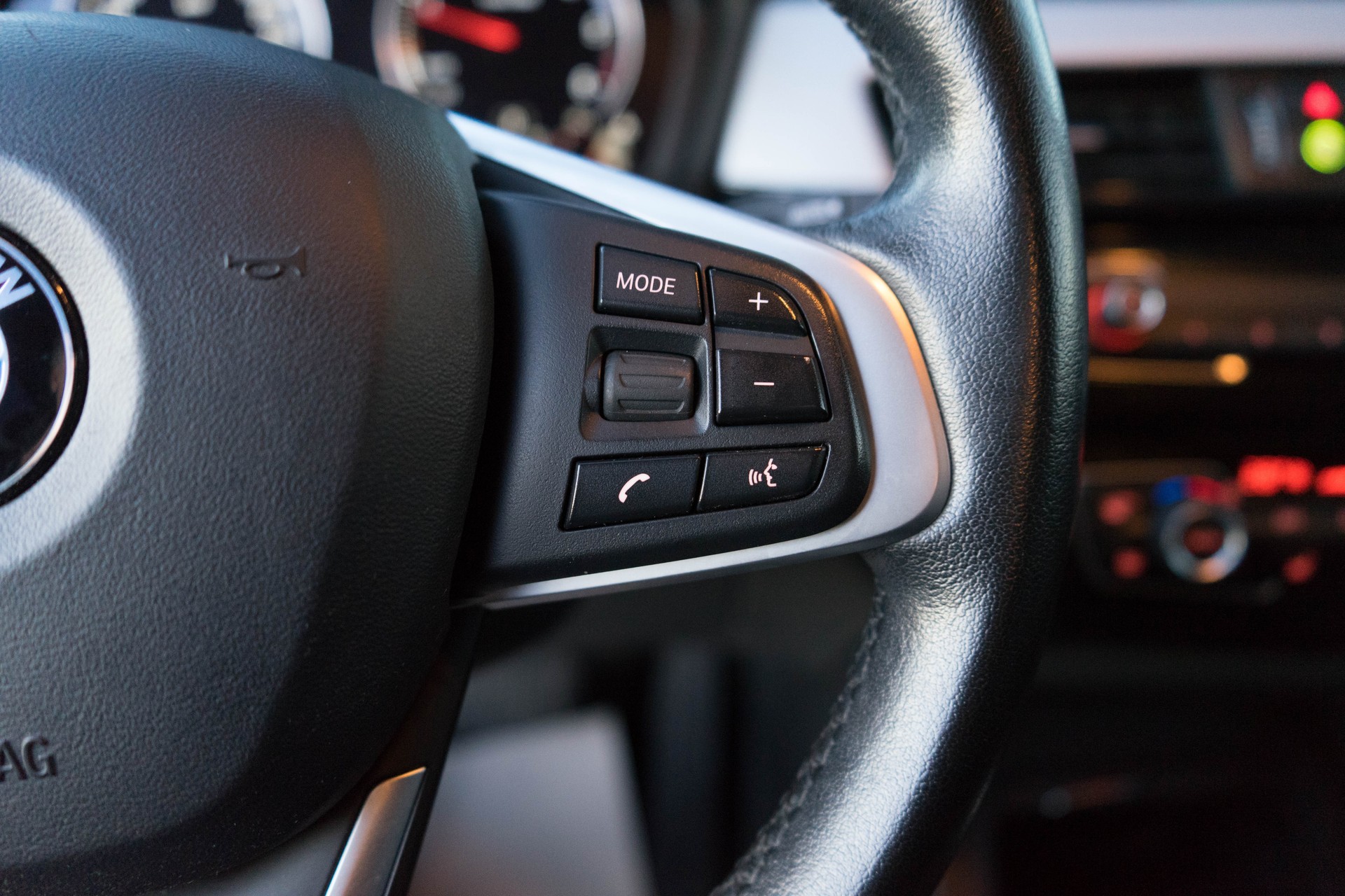 BMW X1 xDrive 18d Sport Line Steptronic-image-15