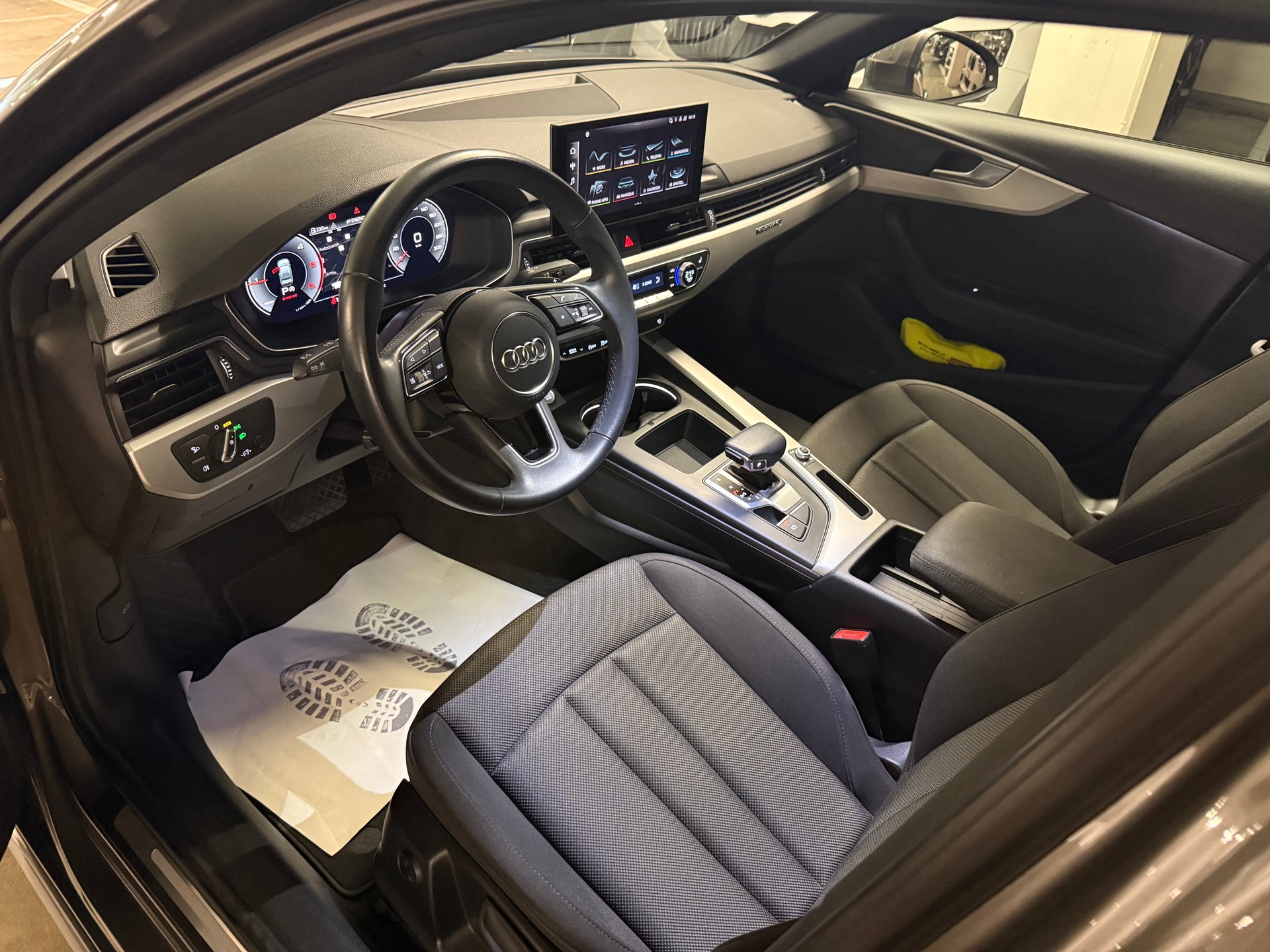 AUDI A4 Limousine 40 TDI advanced quattro S-tronic AHK, RF- Kamera-image-7