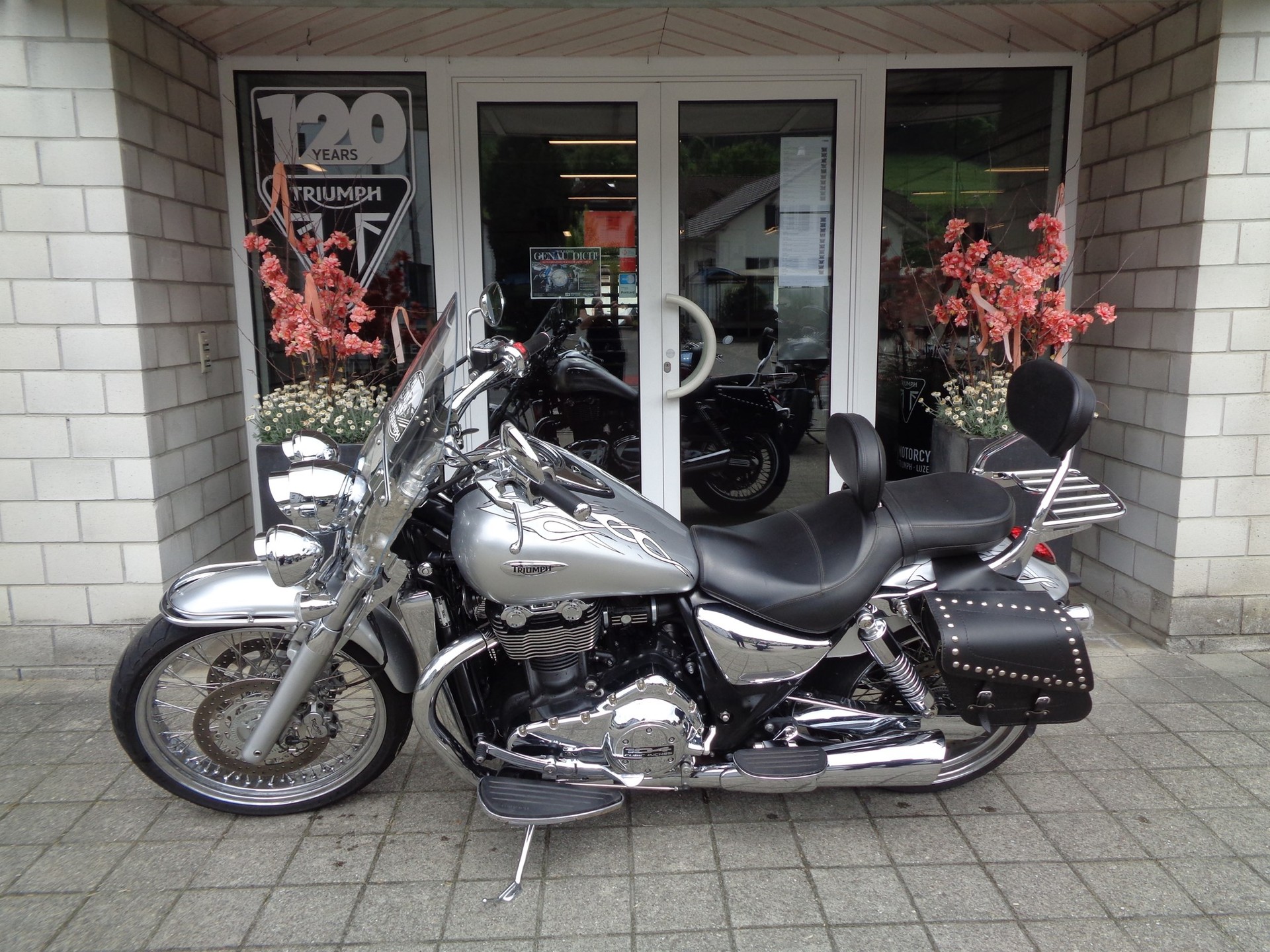 TRIUMPH Thunderbird 1700 ABS mit Speichenrädern-image-5