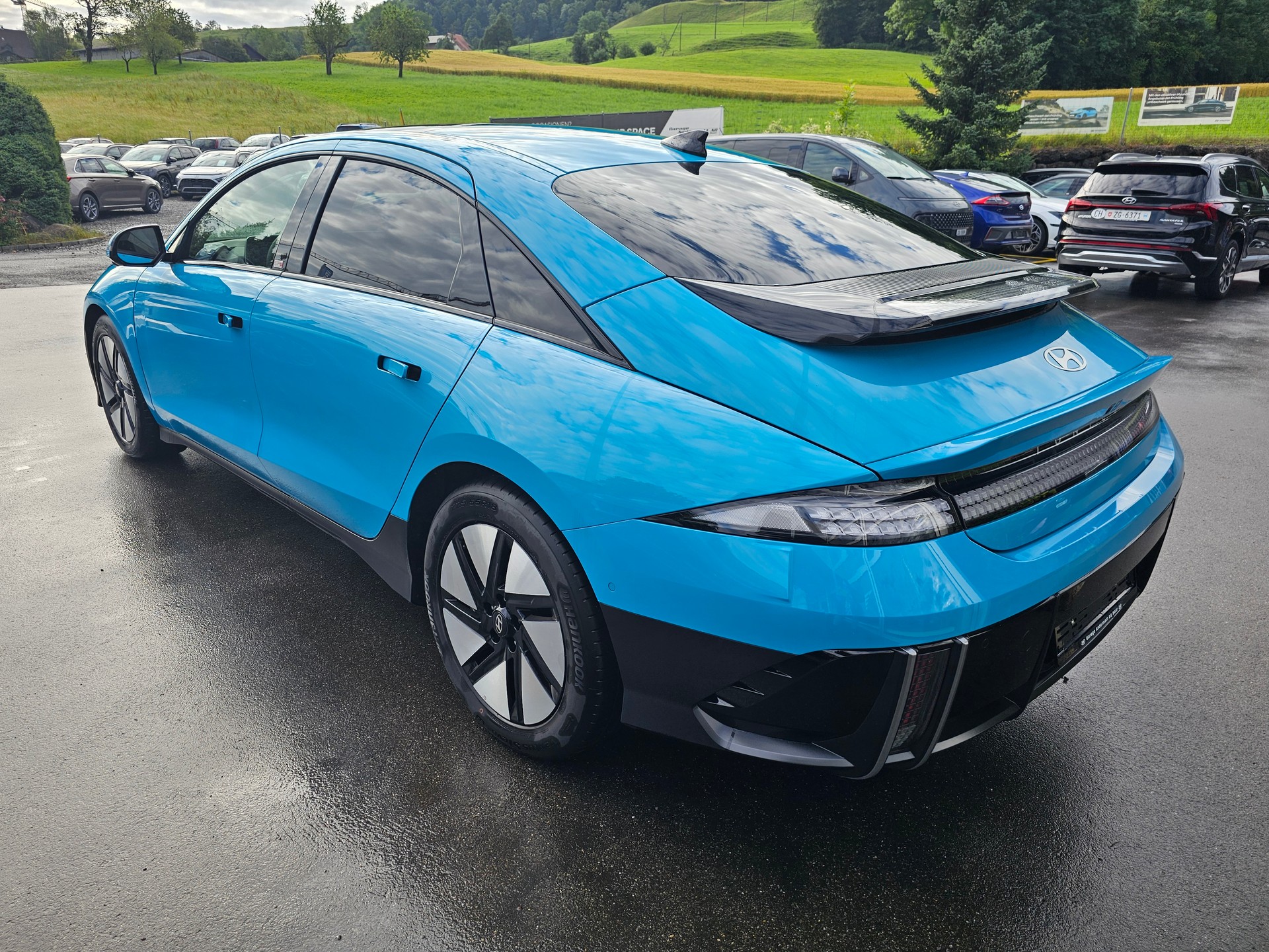 HYUNDAI Ioniq 6 77kWh Launch Edition 2WD-image-4