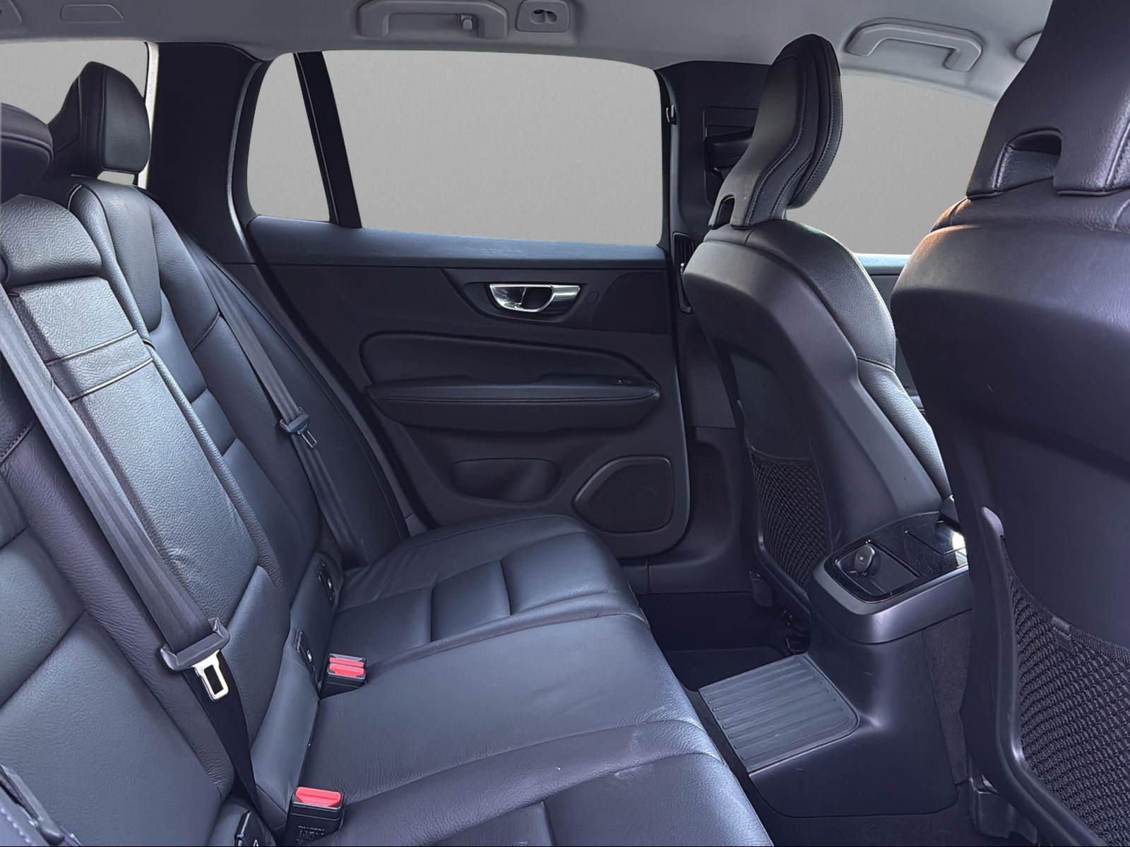 VOLVO V60 T6 eAWD Twin Engine Inscription Geartronic-image-10