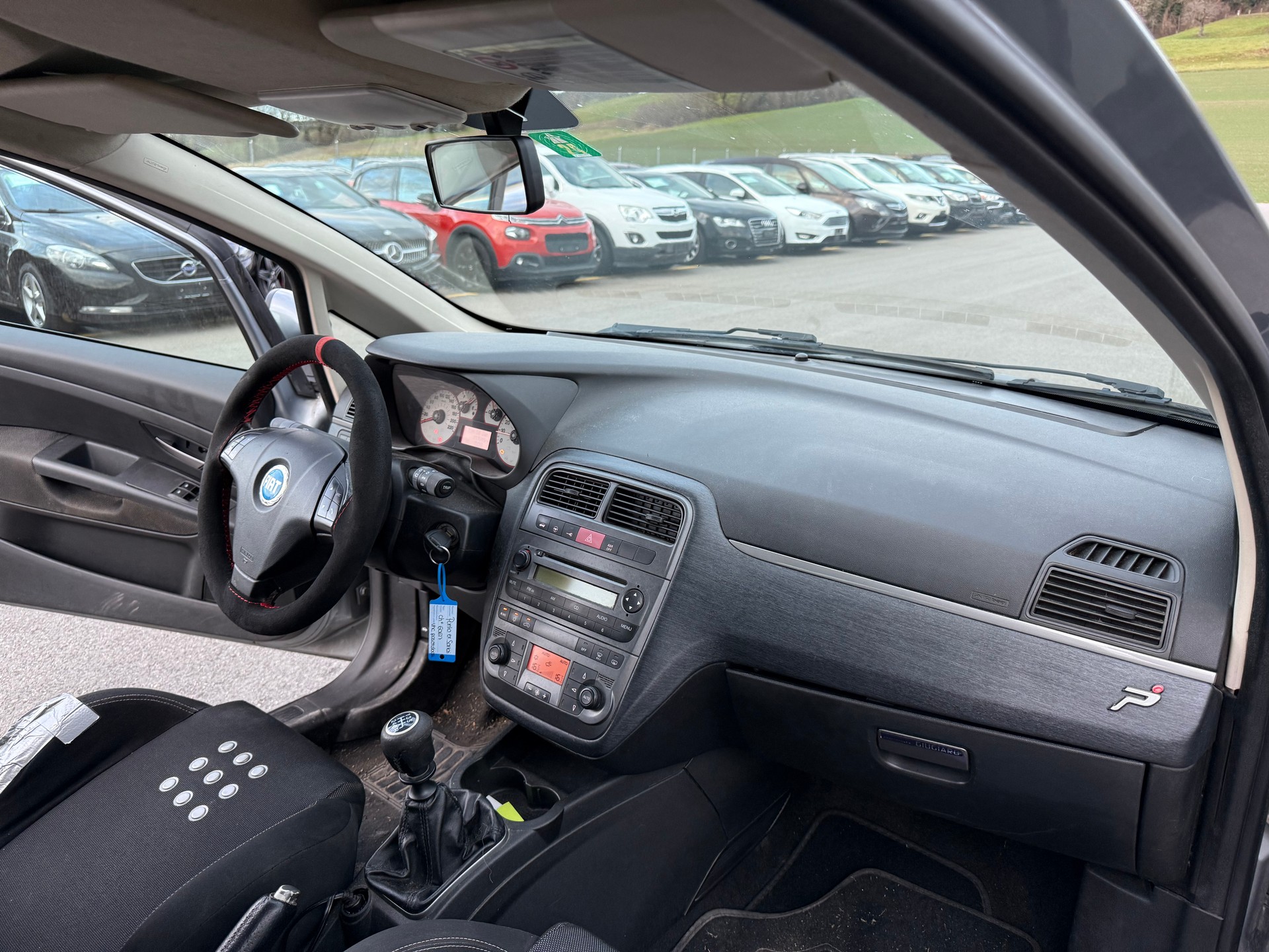 FIAT Punto 1.4 16V Dynamic-image-19