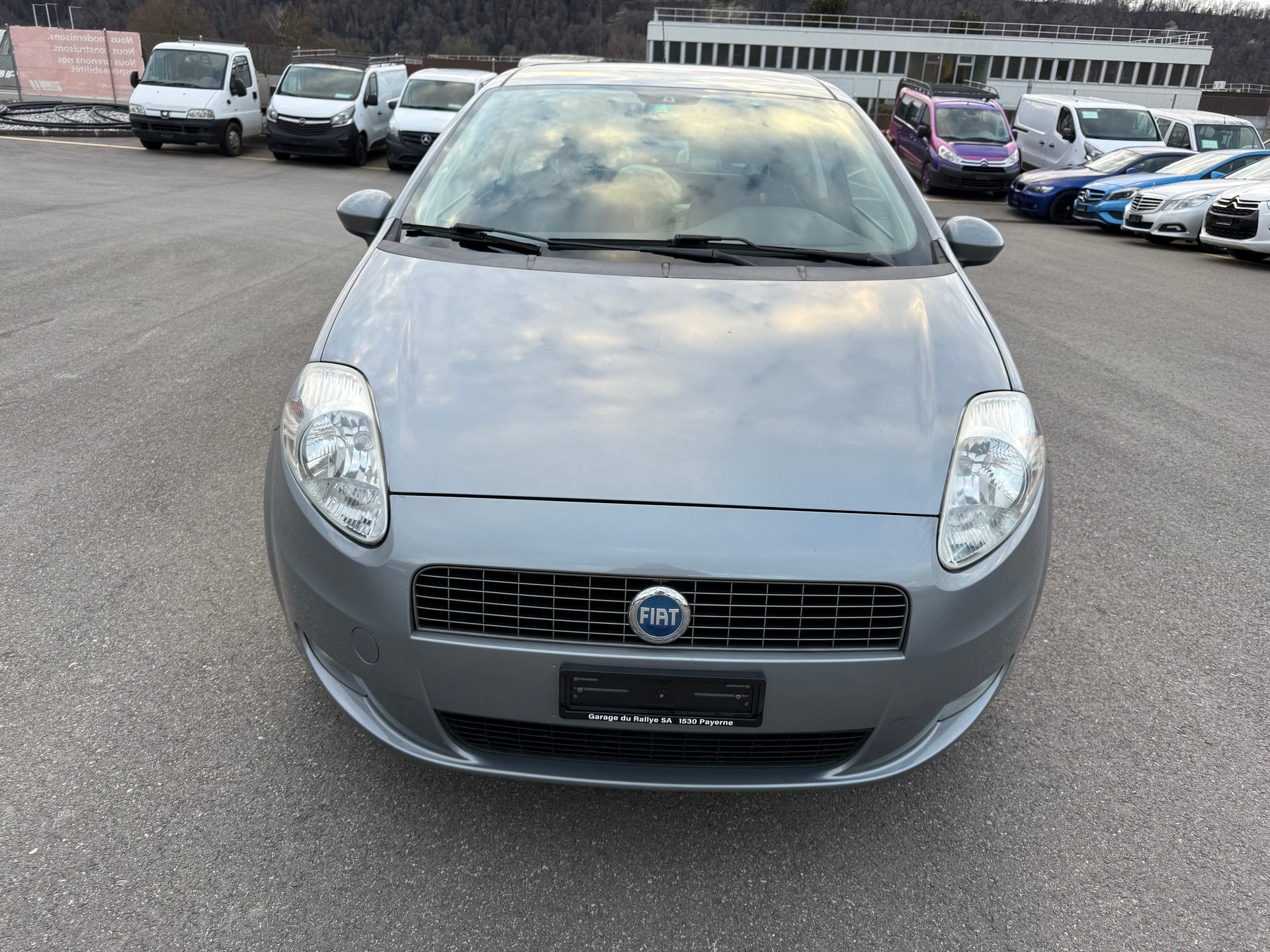 FIAT Punto 1.4 16V Dynamic-image-7