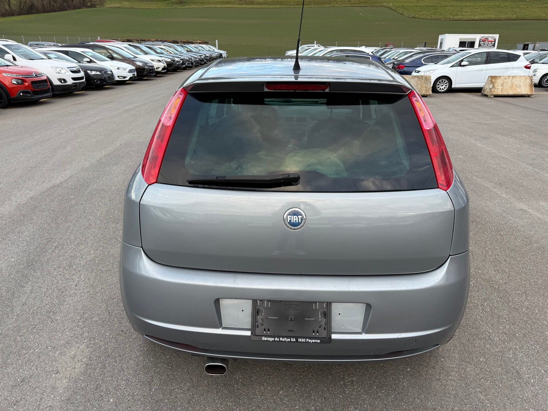 FIAT Punto 1.4 16V Dynamic-image-13