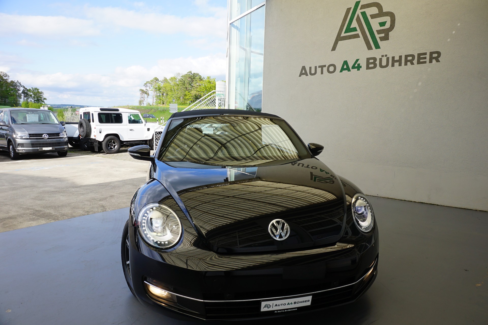 VW Beetle Cabriolet 1.2 TSI Design-image-3