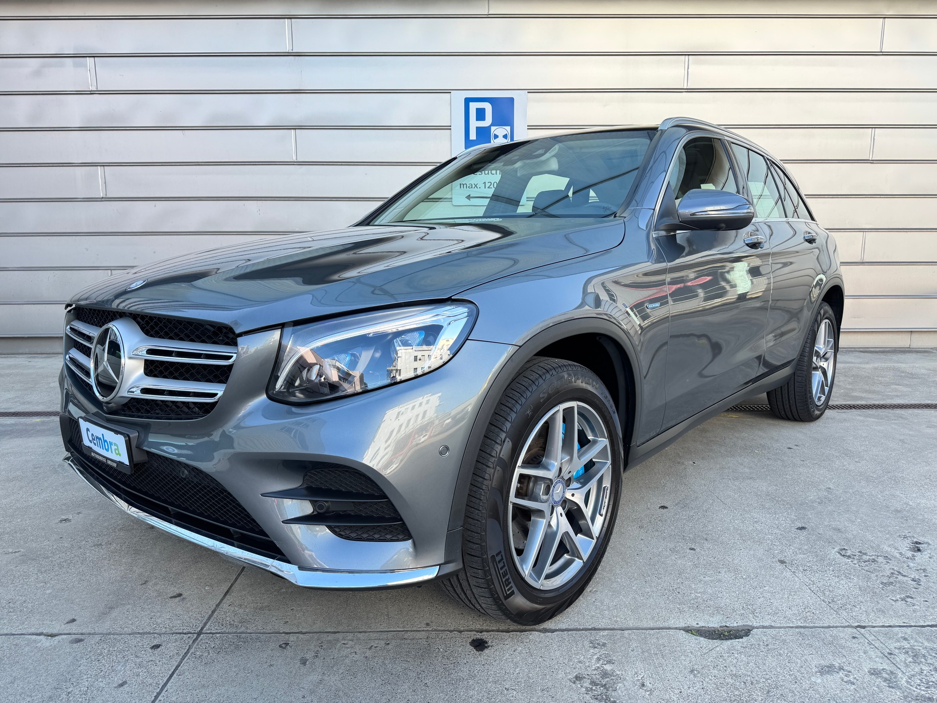 MERCEDES-BENZ GLC 350 e AMG Line 4Matic 7G-Tronic