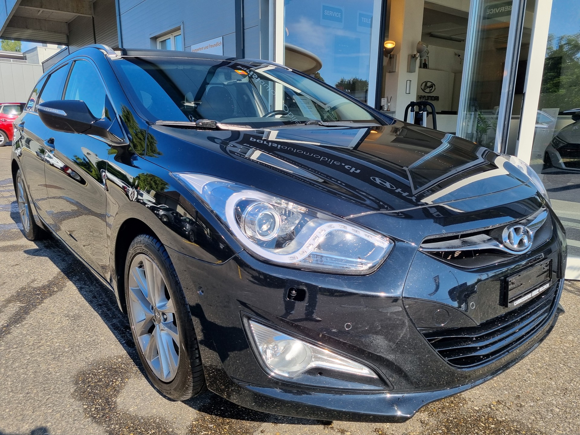 HYUNDAI i40 Wagon 1.7 CRDI Style Automatic-image-0