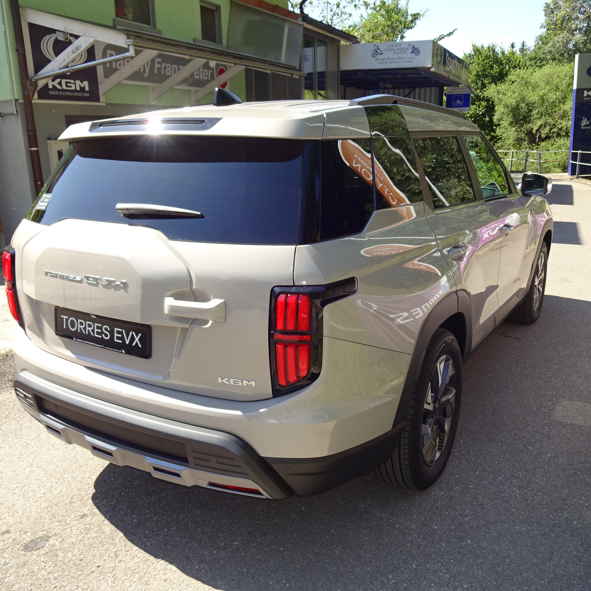 KGM-SsangYong Torres EVX 73 kWh Platinum-image-4