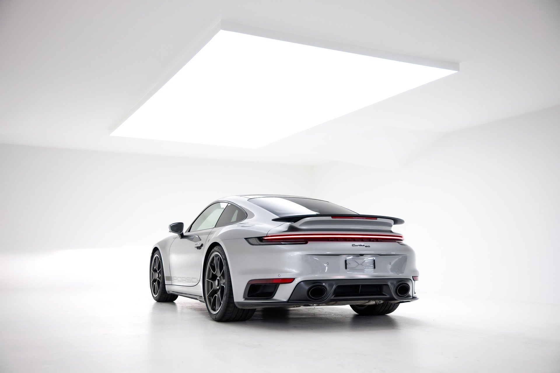 PORSCHE 911 Turbo 50 Jahre-image-9