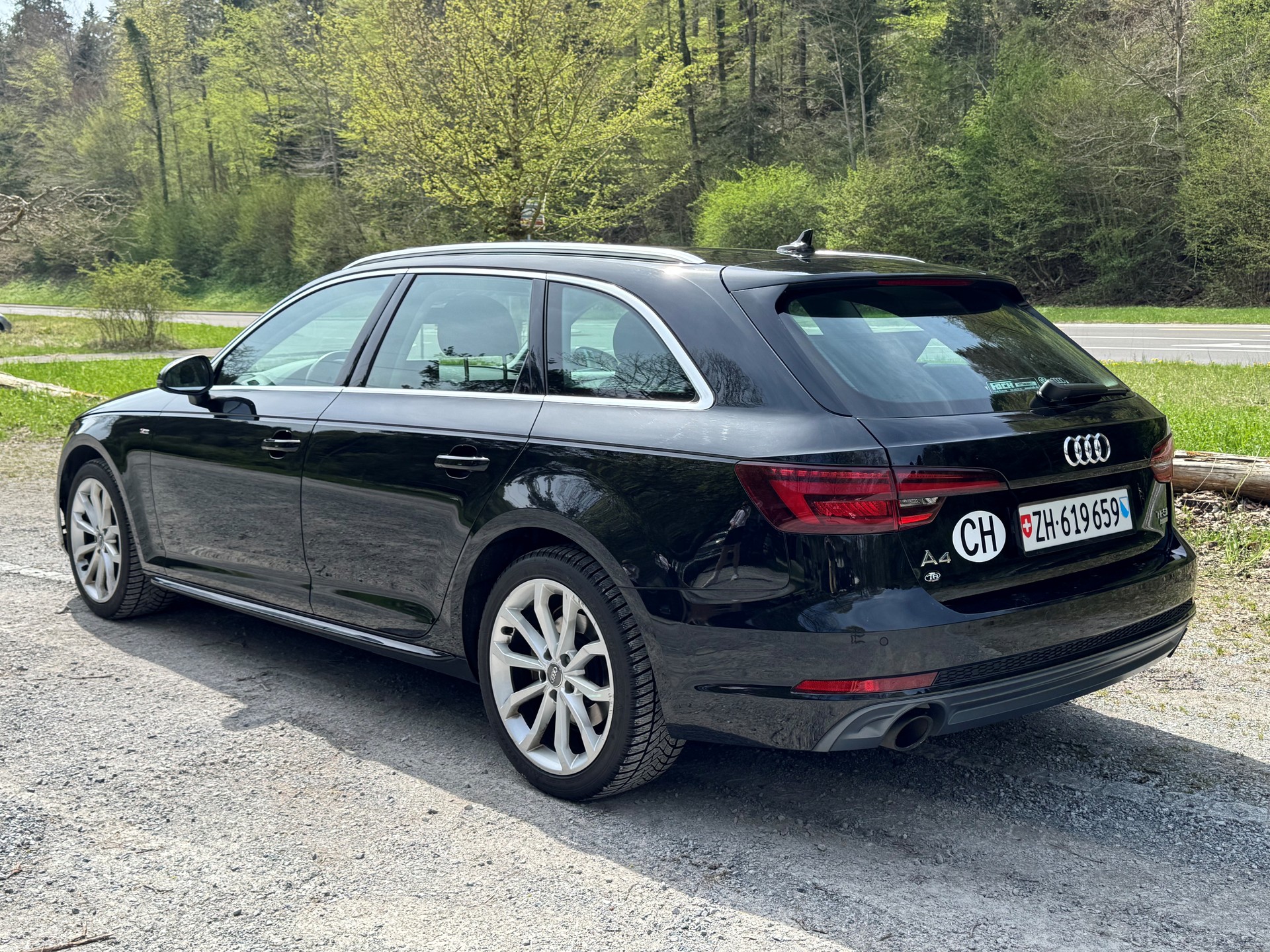 AUDI A4 Avant 2.0 TFSI Sport S-tronic-image-3