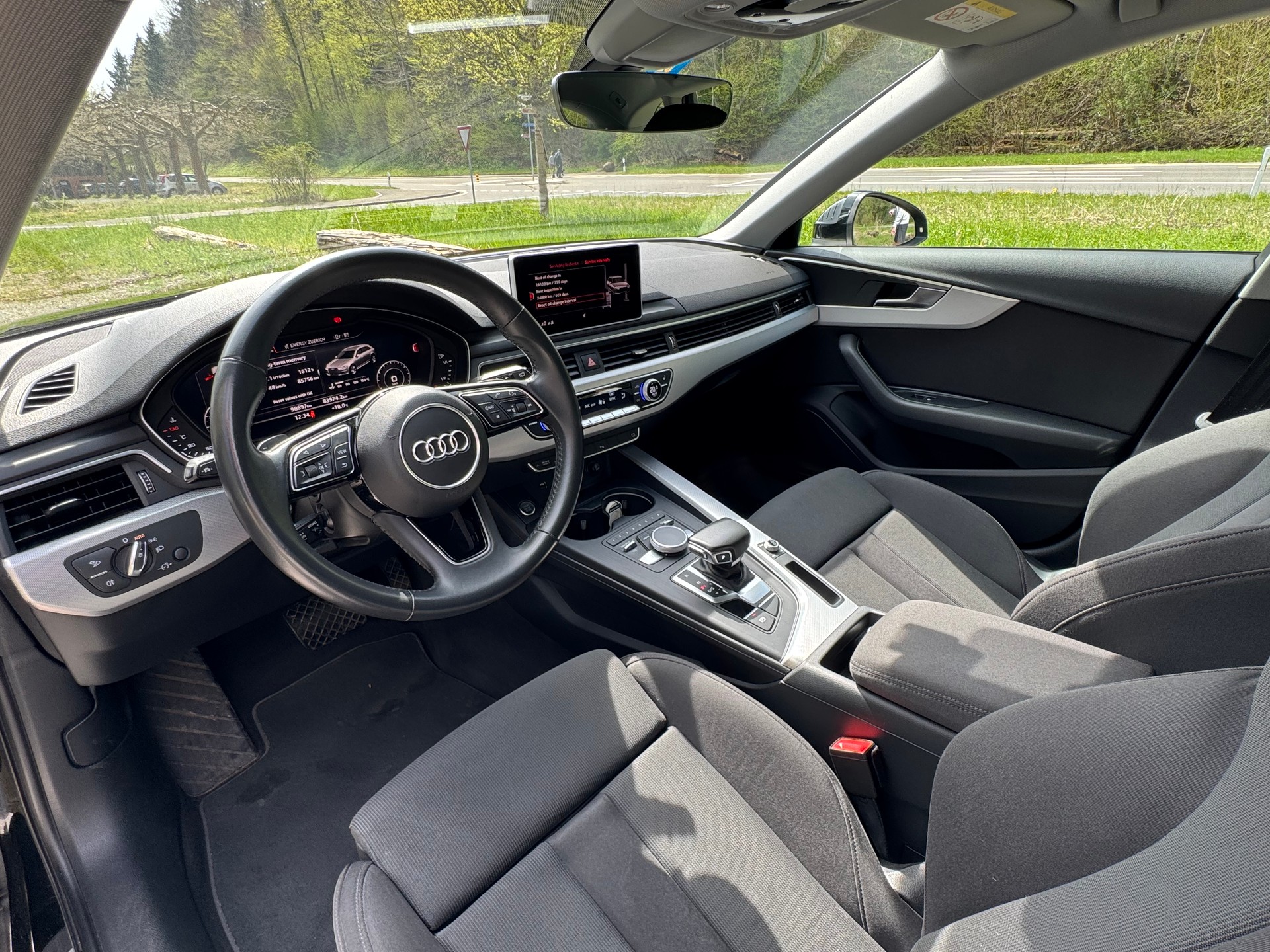 AUDI A4 Avant 2.0 TFSI Sport S-tronic-image-7