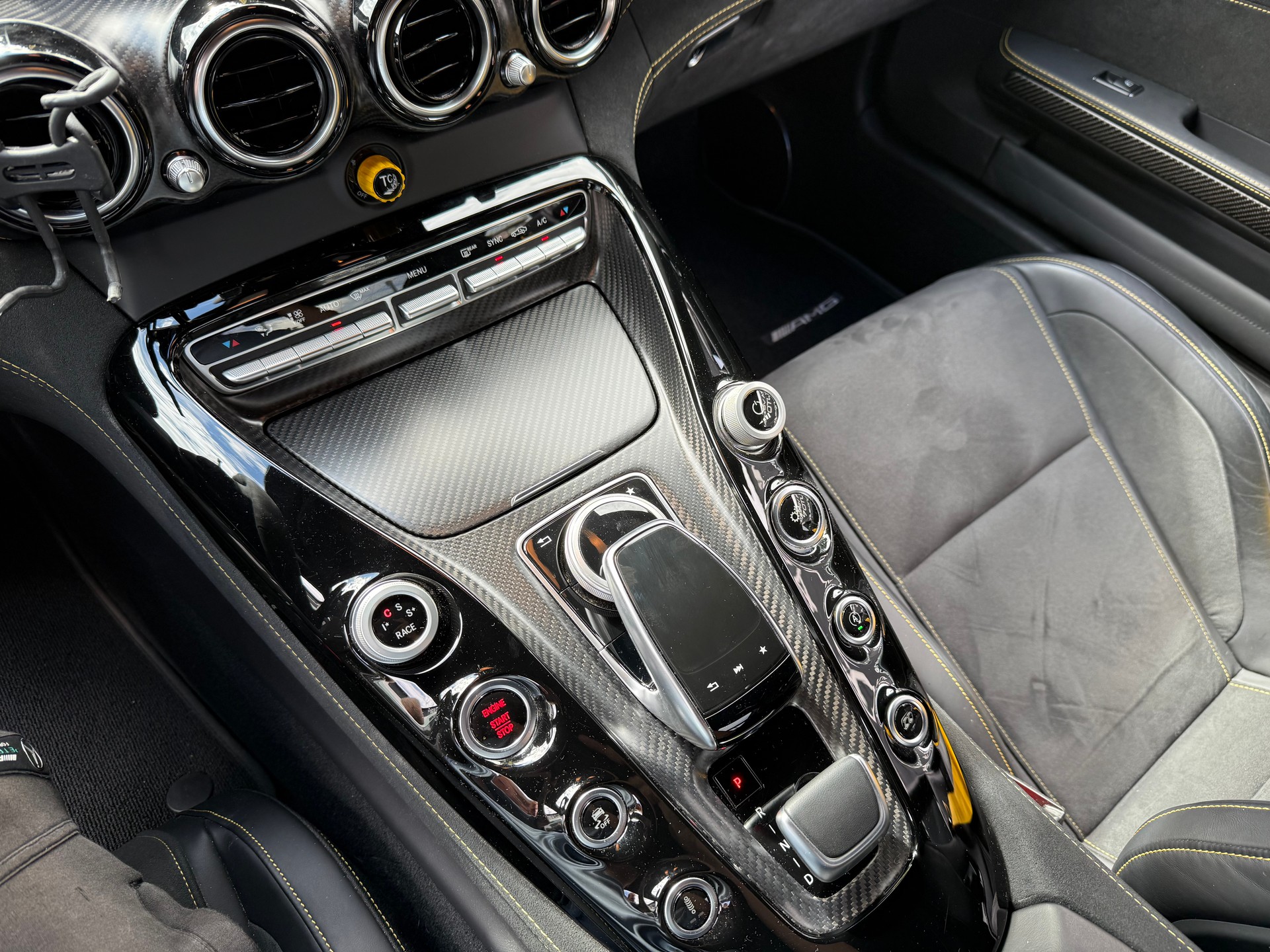 MERCEDES-BENZ AMG GT R Speedshift DCT-image-8