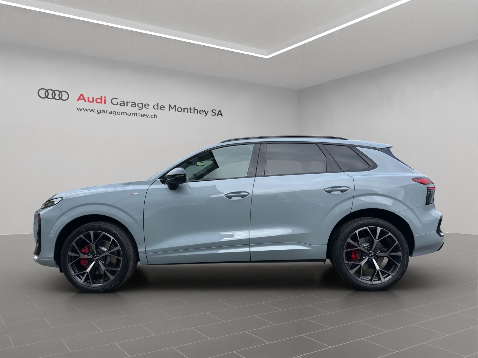 AUDI Q3 SUV TFSI quattro 195 kW S tronic-image-6