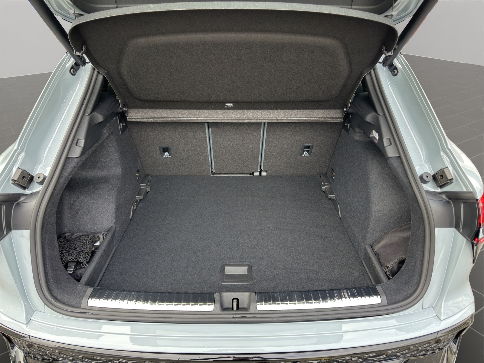 AUDI Q3 SUV TFSI quattro 195 kW S tronic-image-15