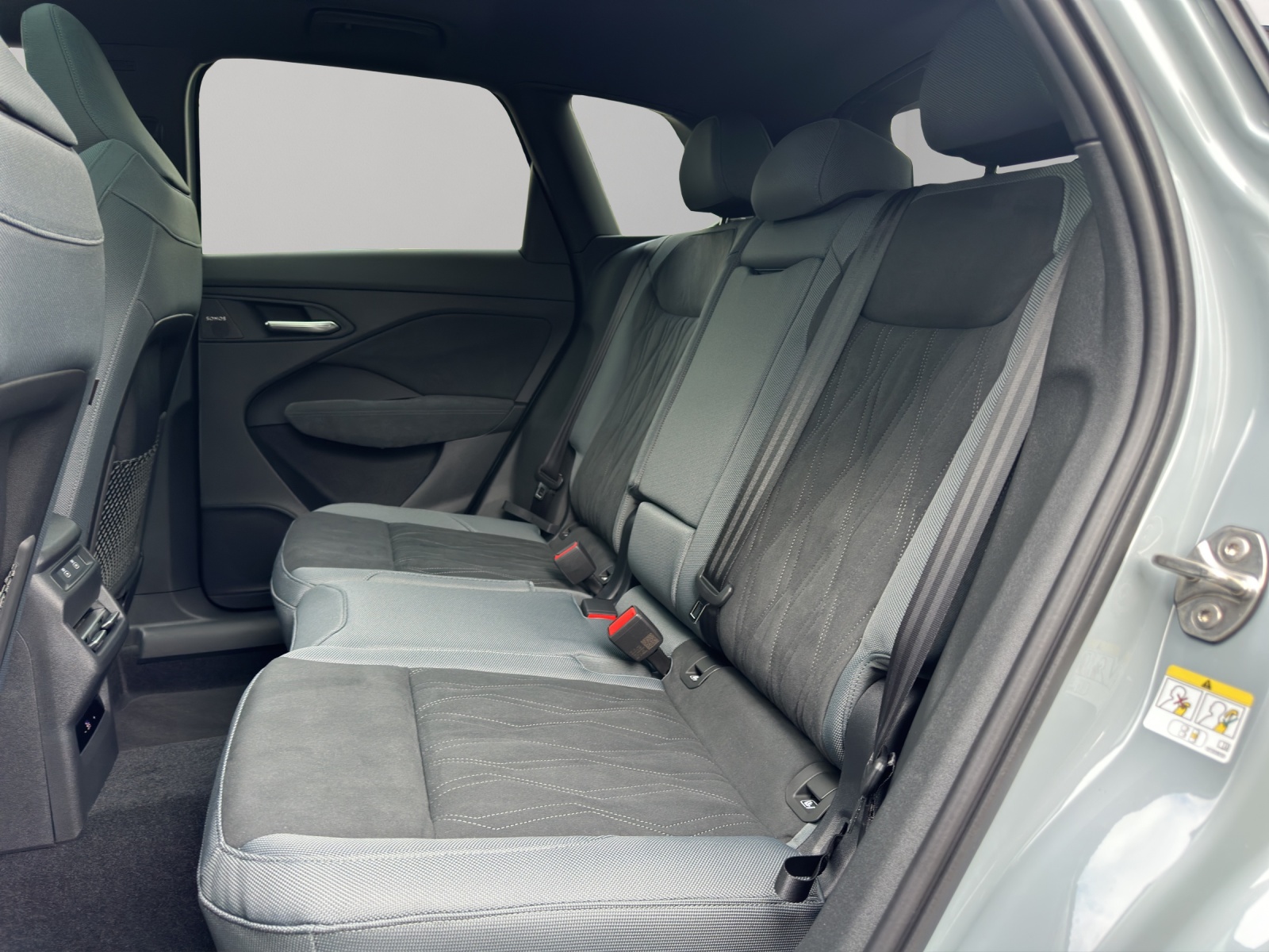 AUDI Q3 SUV TFSI quattro 195 kW S tronic-image-9