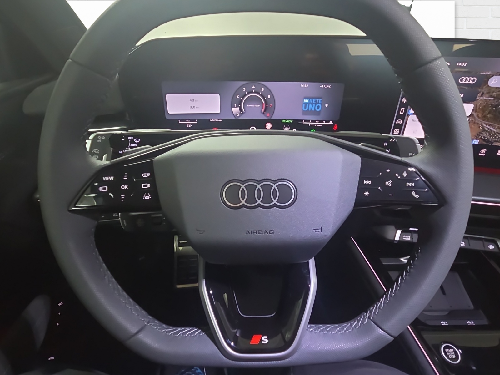 AUDI Q3 SUV TFSI quattro 195 kW S tronic-image-5