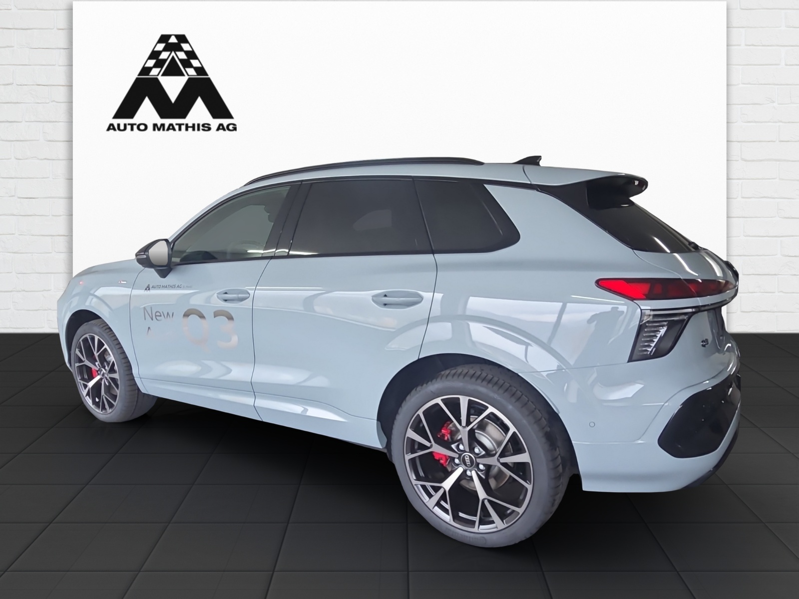 AUDI Q3 SUV TFSI quattro 195 kW S tronic-image-3