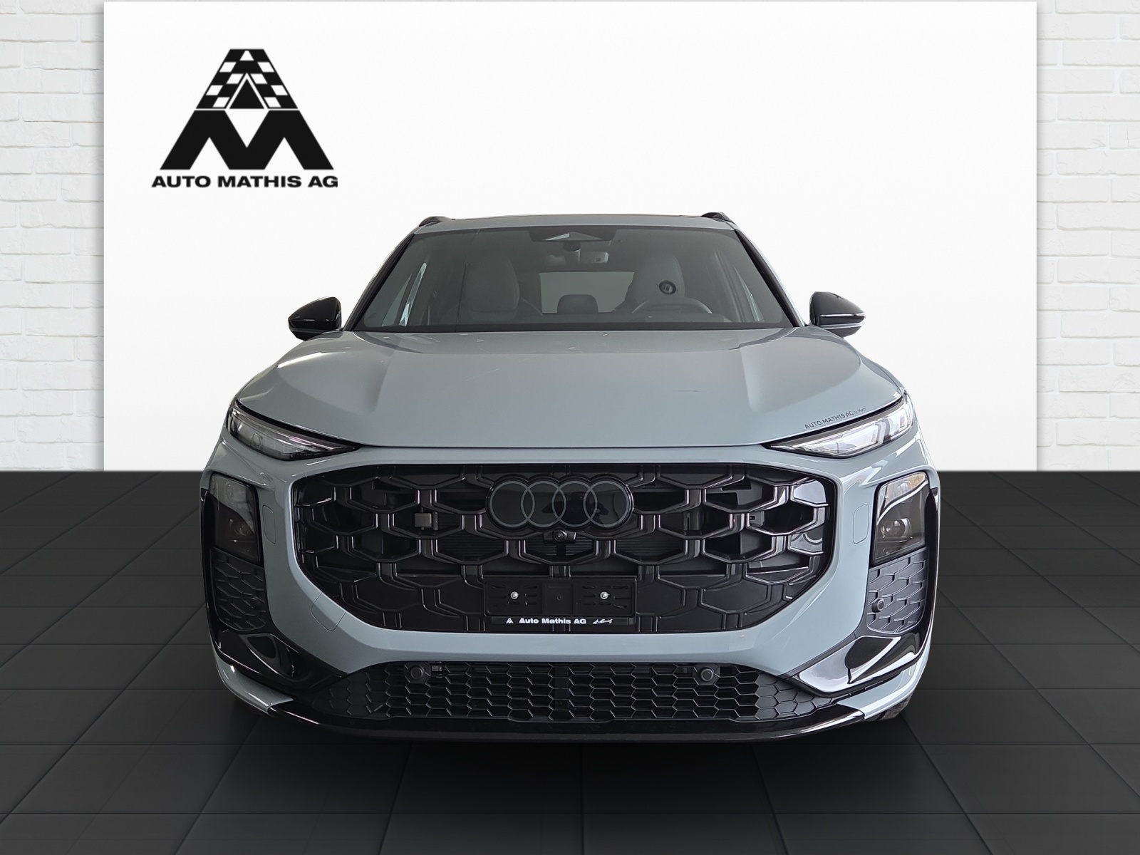AUDI Q3 SUV TFSI quattro 195 kW S tronic-image-1