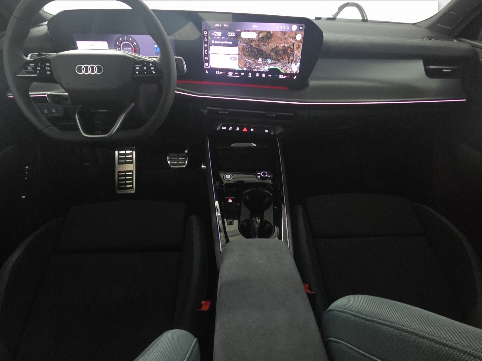 AUDI Q3 SUV TFSI quattro 195 kW S tronic-image-6