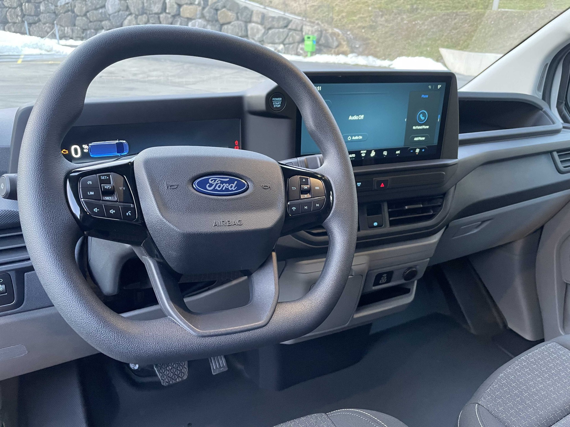 FORD Transit Custom Van 320 L2 2.5 Duratec 233PS Trend PHEV-image-22