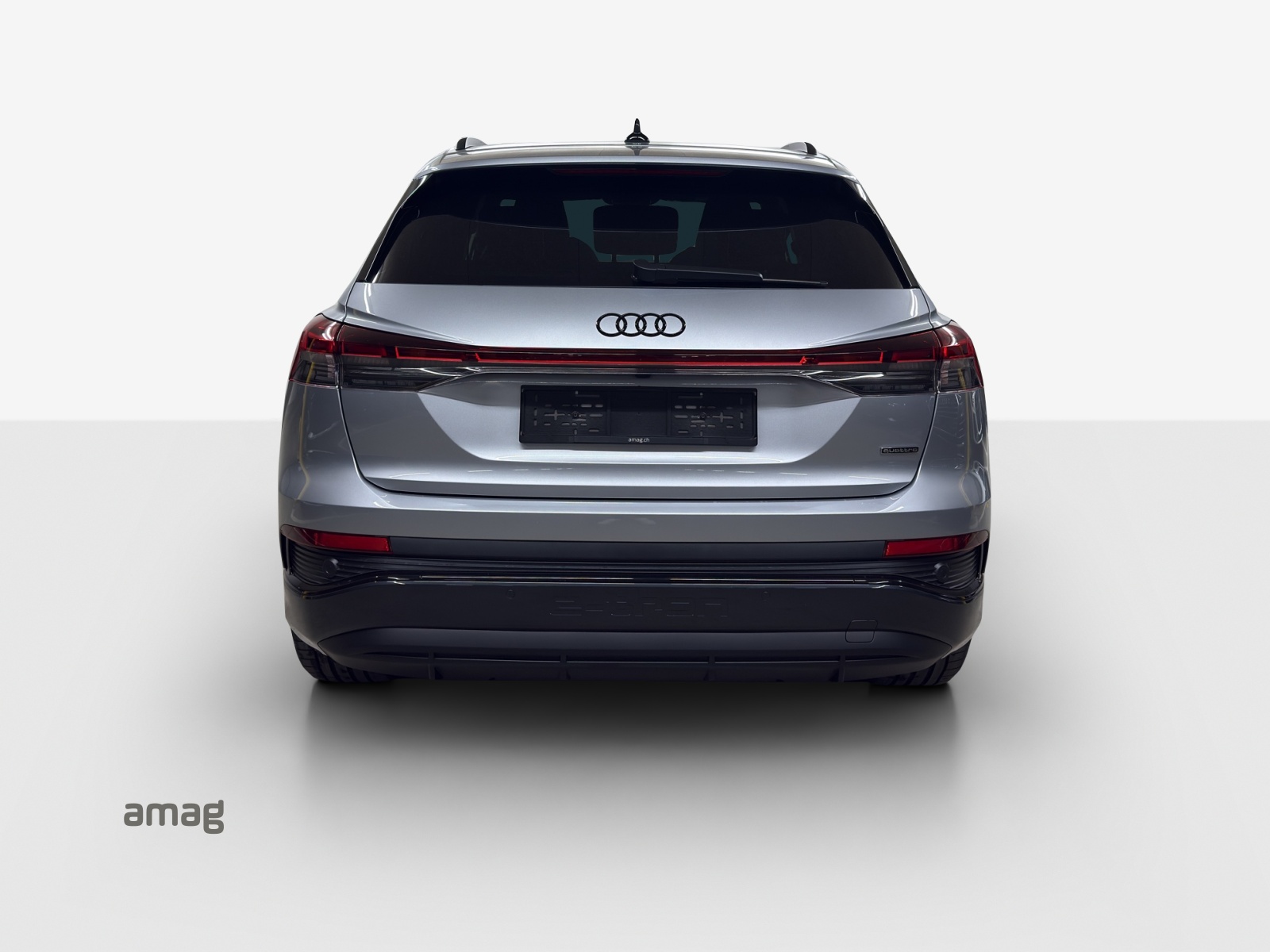 AUDI Q4 e-tron 45 quattro-image-3