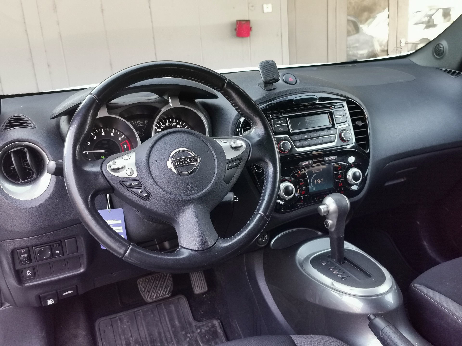 NISSAN Juke 1.6 acenta Xtronic CVT-image-3