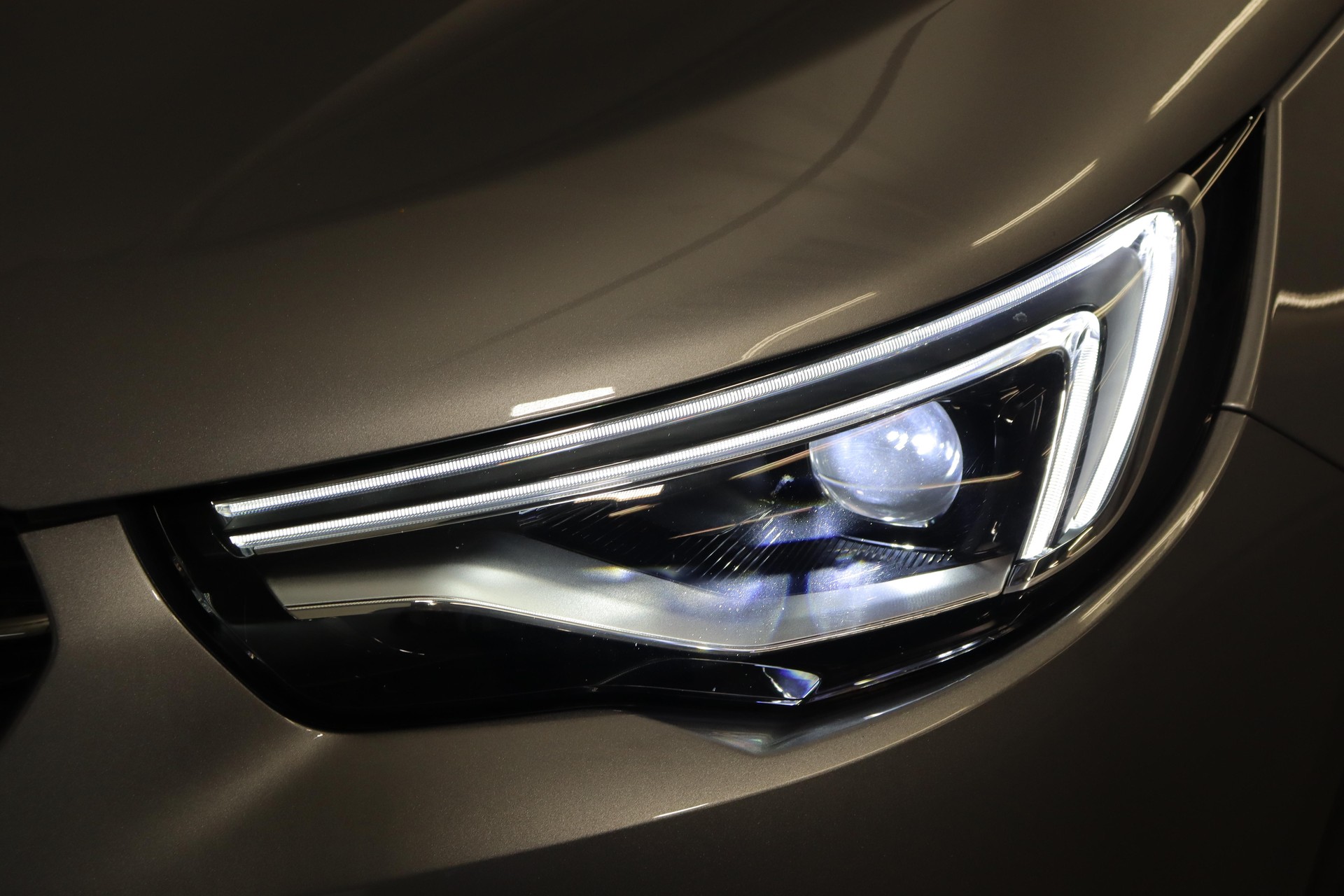 OPEL Grandland X 1.6 T PHEV Excellence-image-15