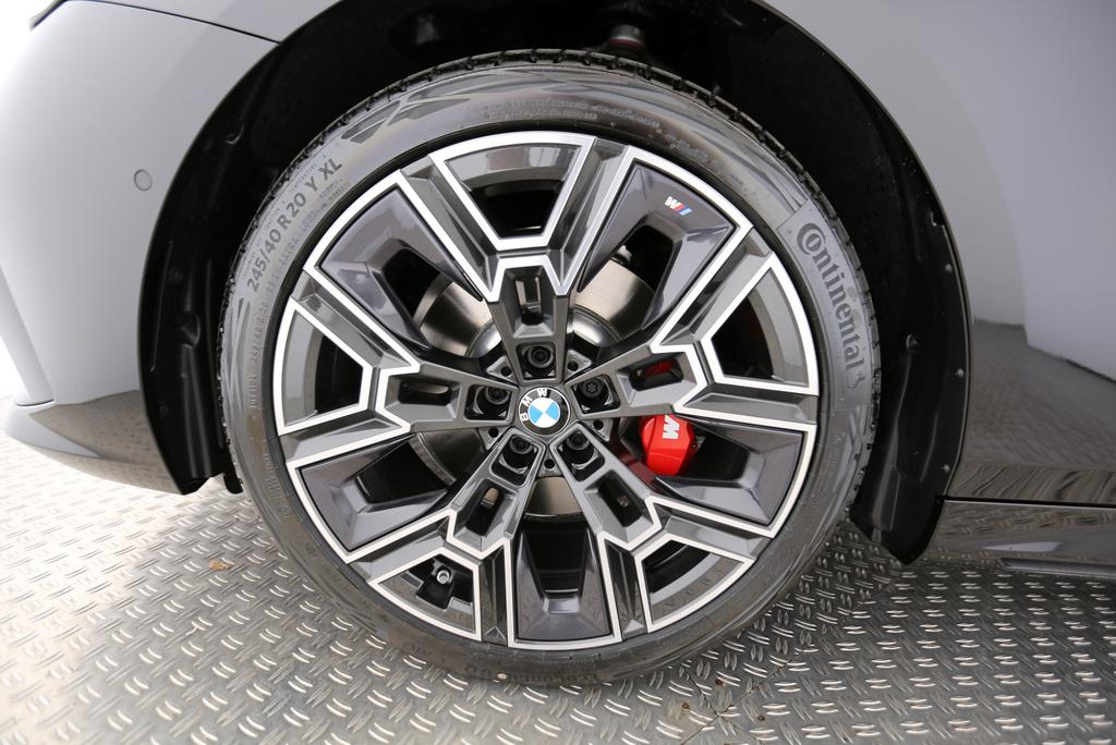 BMW 520d xDrive Touring-showroom-element-2