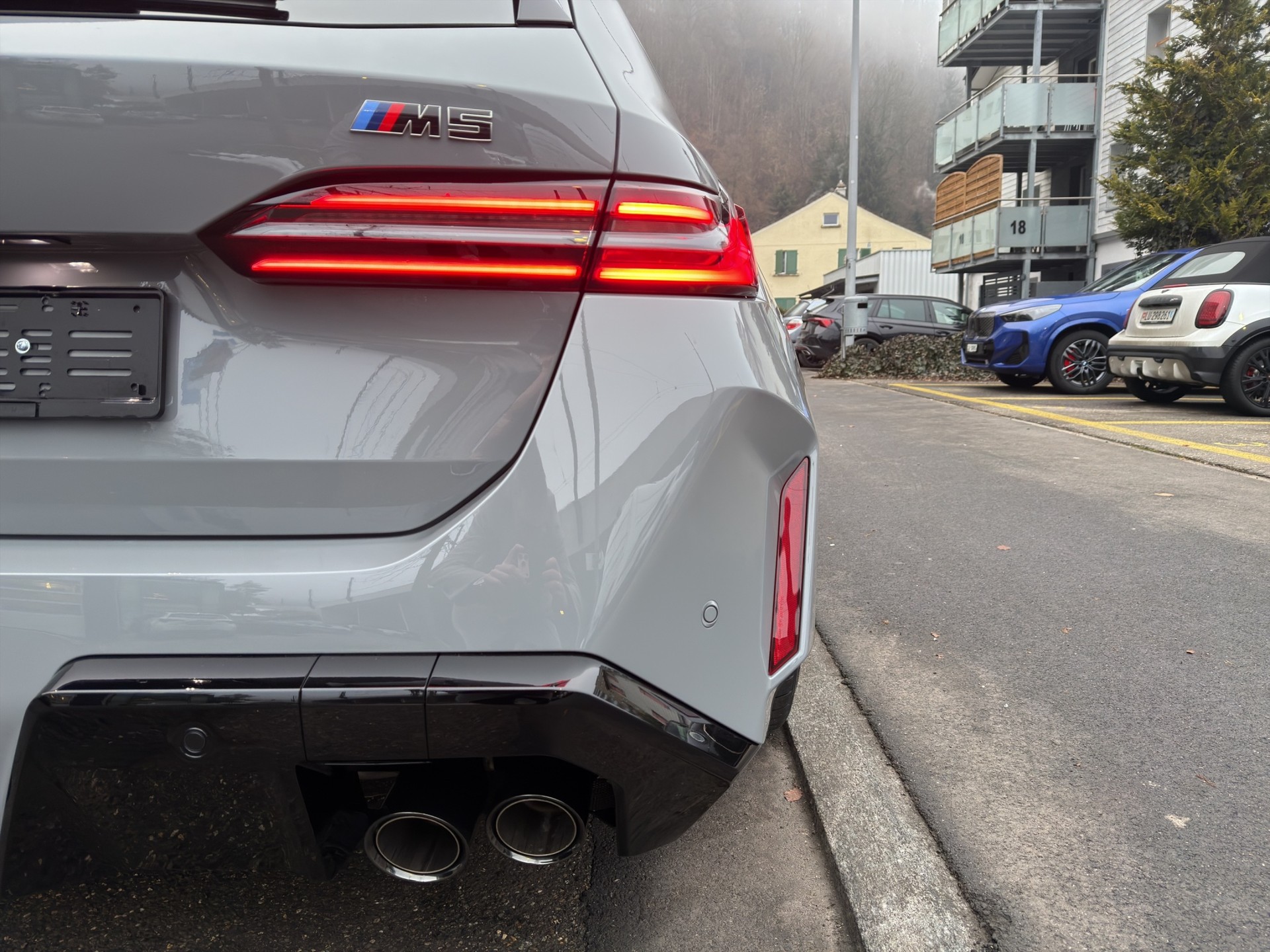 BMW M5 xDrive Touring-image-22