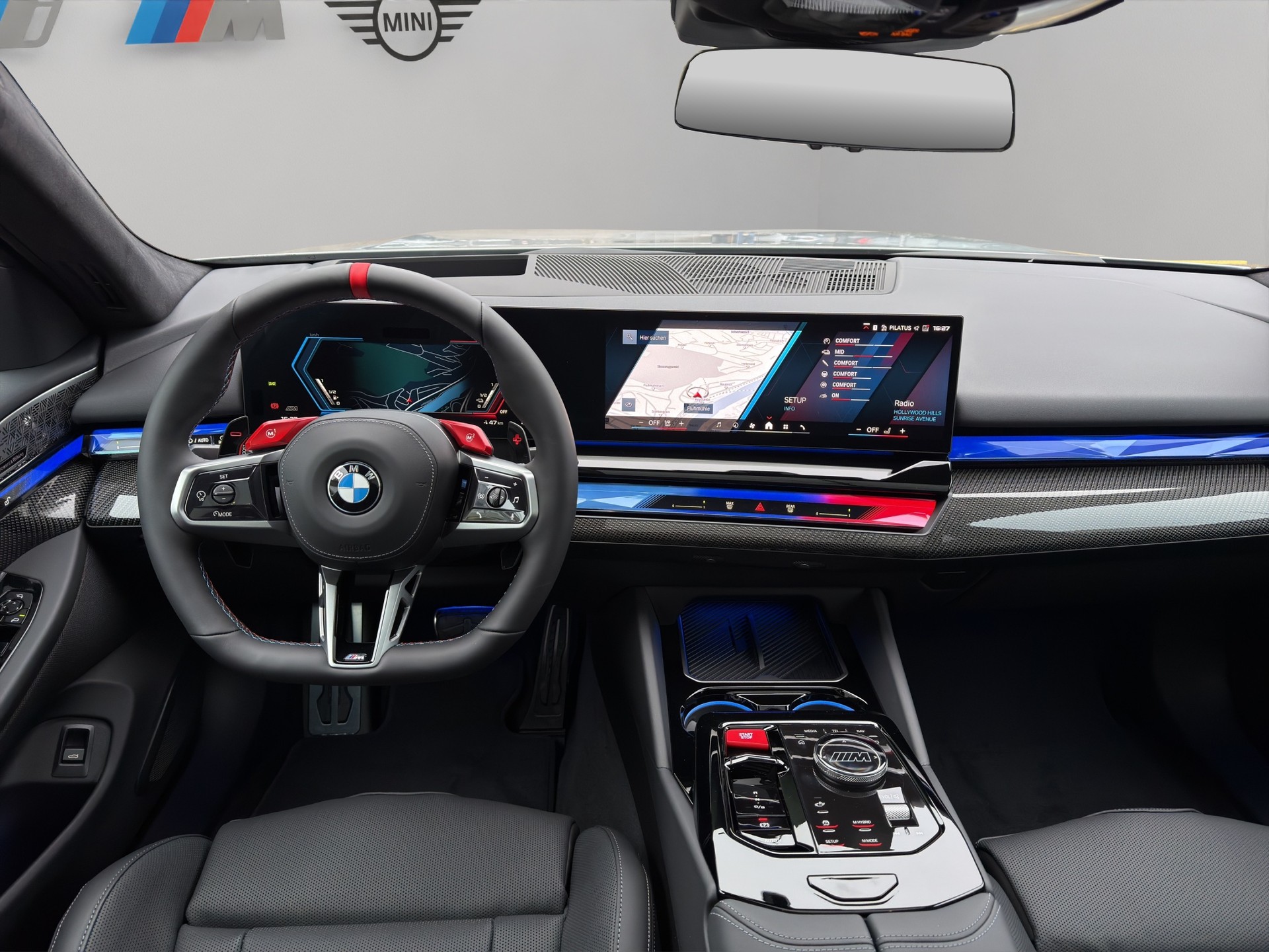 BMW M5 xDrive Touring-image-14