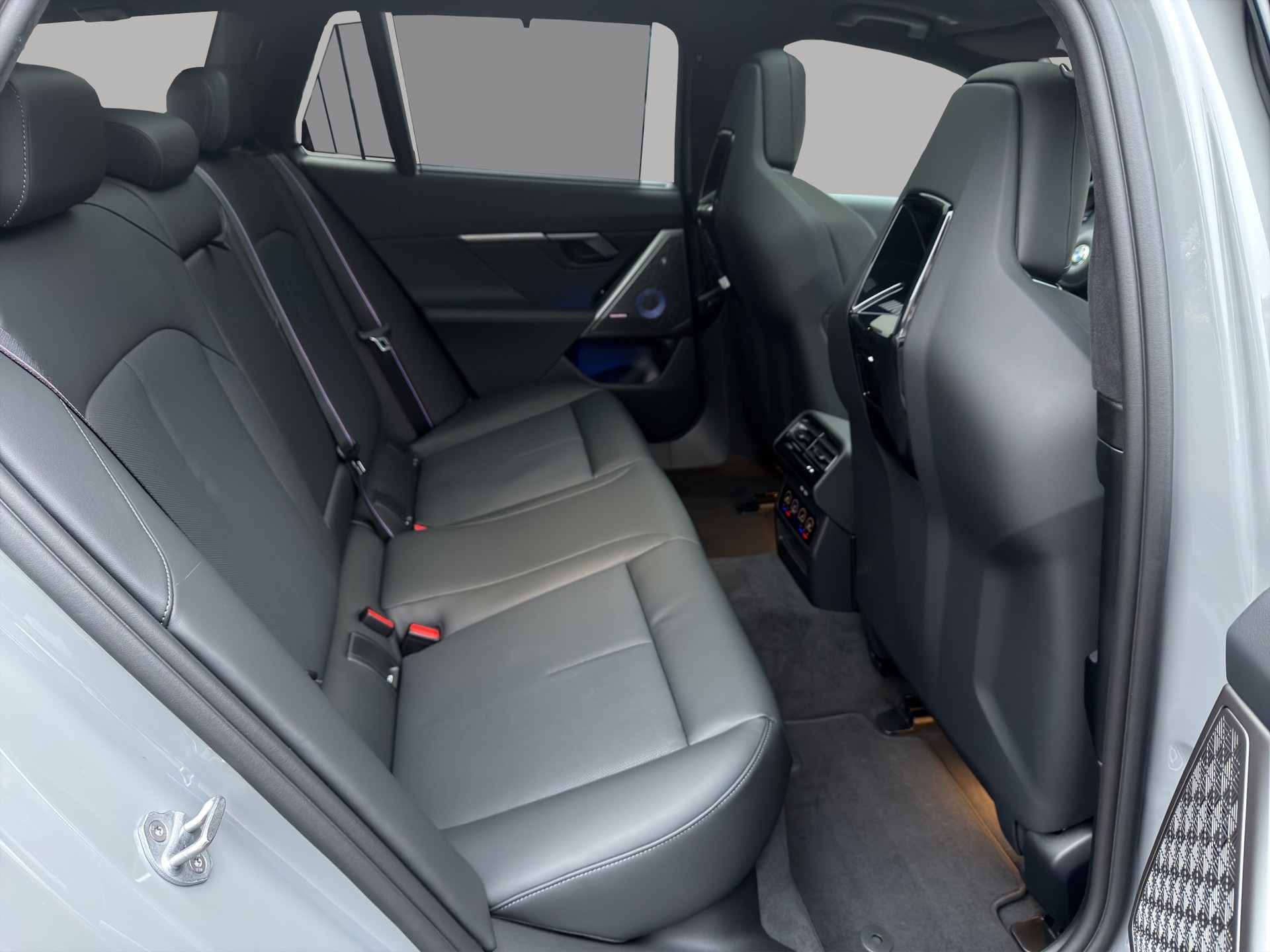 BMW M5 xDrive Touring-image-20