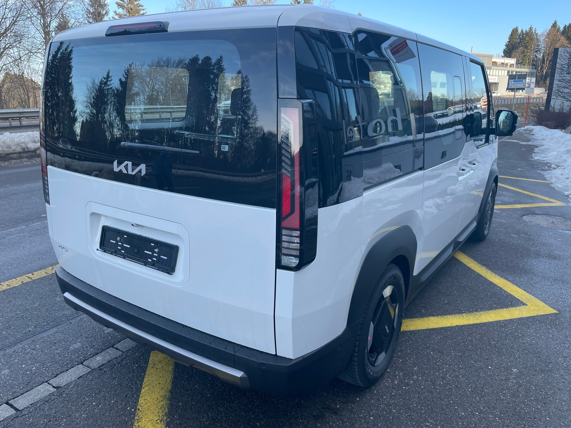 KIA PV5 71.2 kWh Elite mit Wärmepumpe, VOLLAUSSTATTUNG-image-5