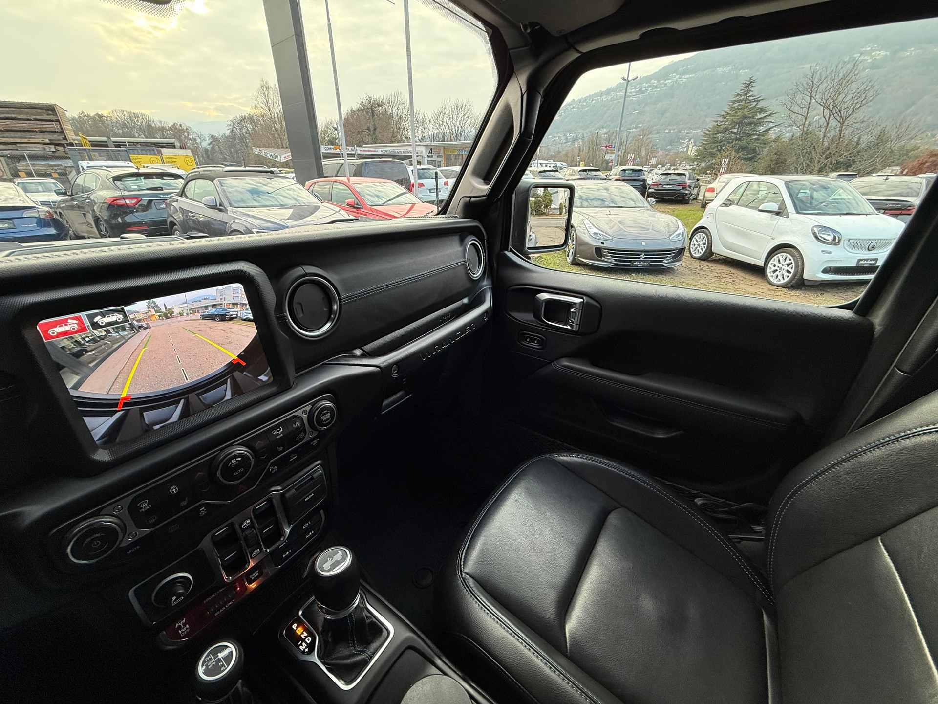 JEEP Wrangler 2.0 PHEV Unlimited Rubicon DT Automatic-image-13