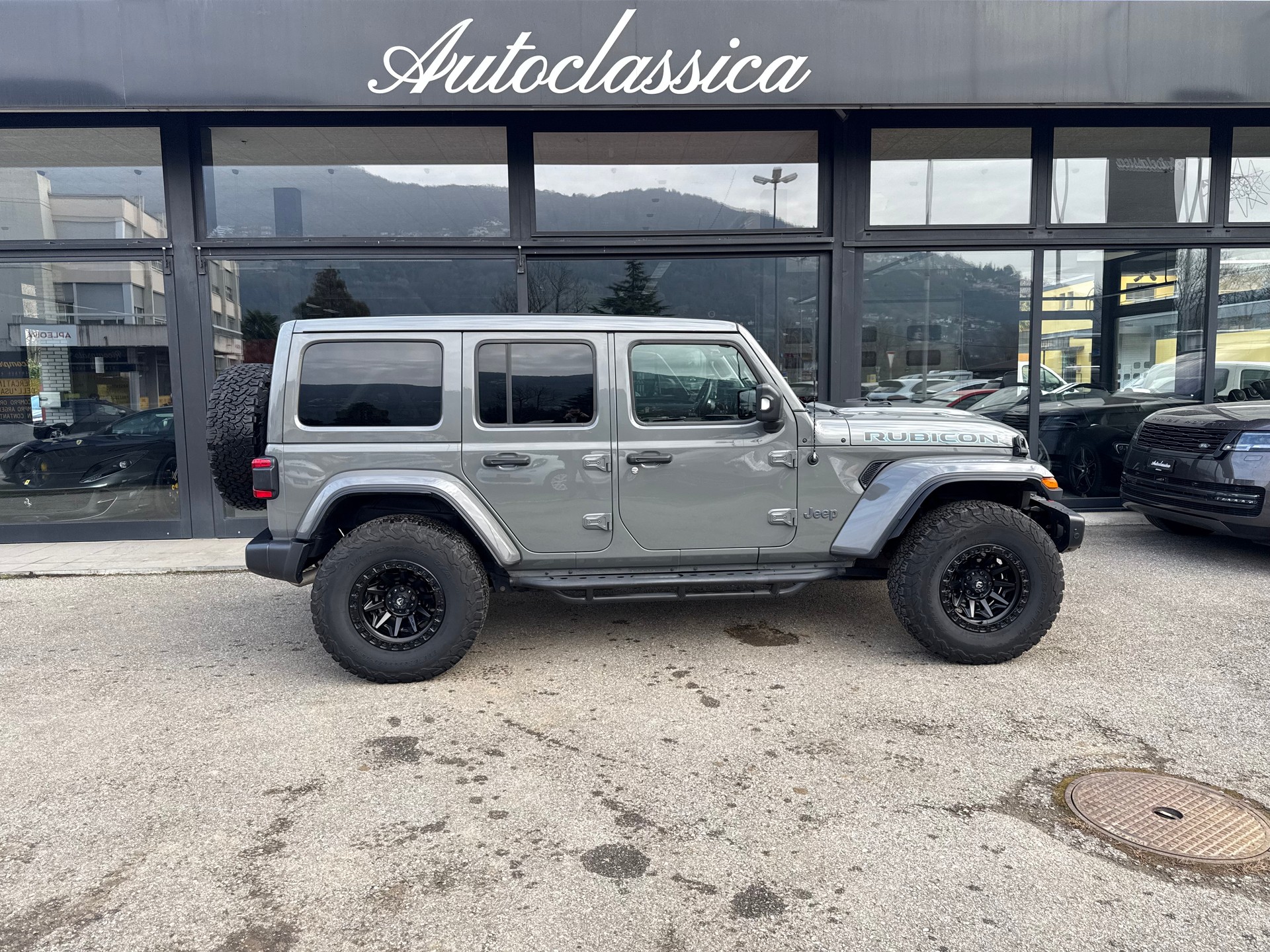 JEEP Wrangler 2.0 PHEV Unlimited Rubicon DT Automatic-image-3