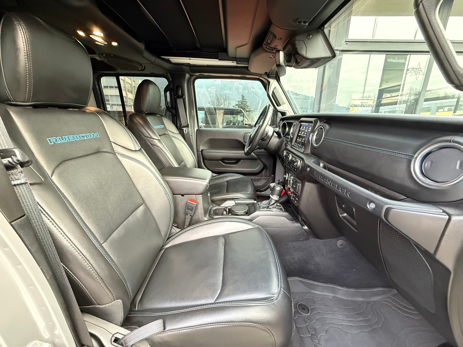 JEEP Wrangler 2.0 PHEV Unlimited Rubicon DT Automatic-image-9
