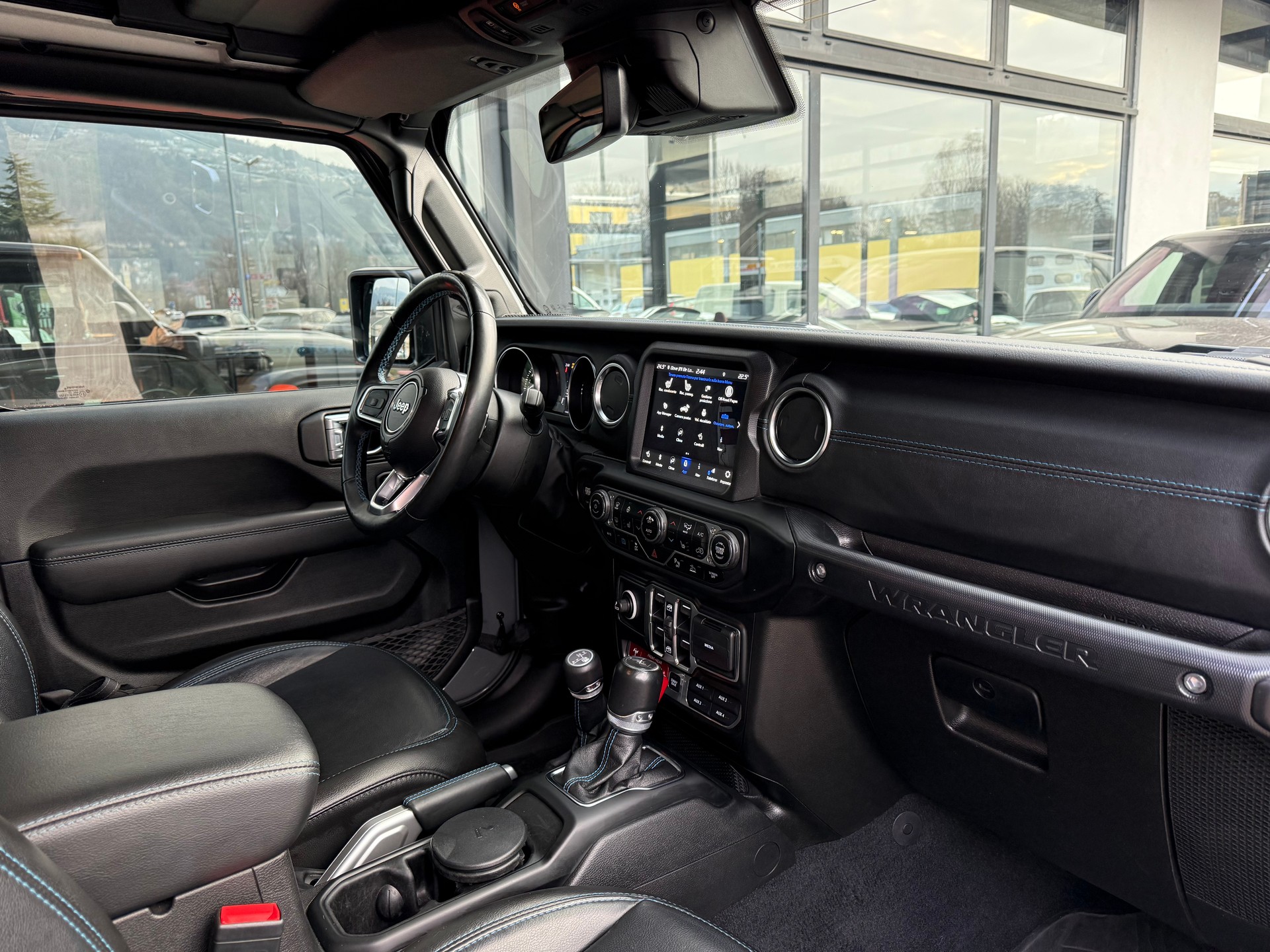 JEEP Wrangler 2.0 PHEV Unlimited Rubicon DT Automatic-image-11