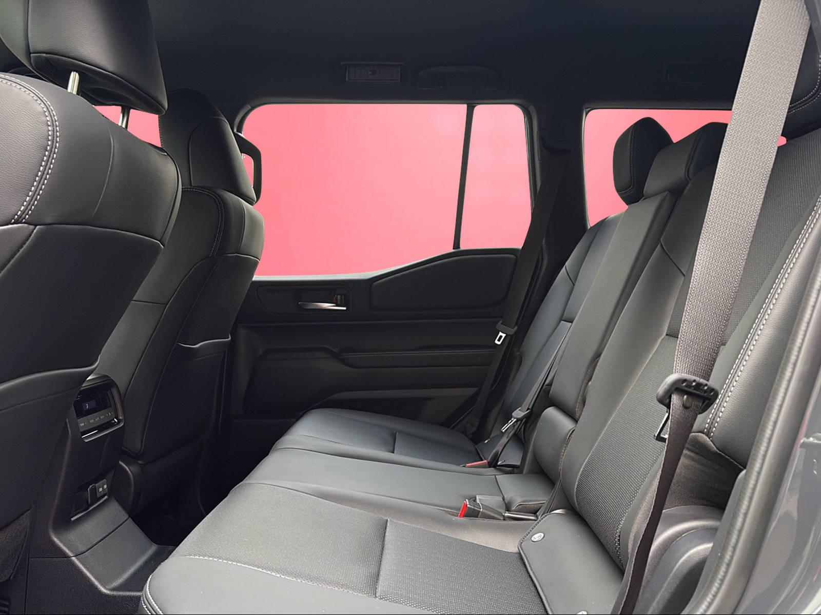 TOYOTA Land Cruiser 2.8 MHEV Style AT-image-6