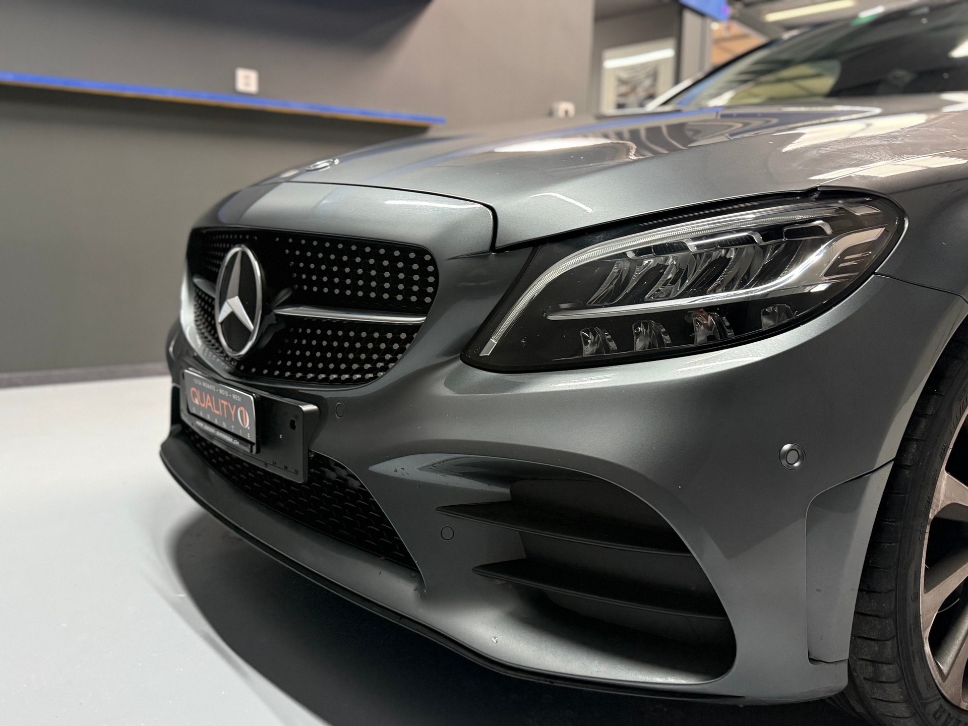 MERCEDES-BENZ C 180 BlueTEC AMG Line 7G-Tronic-image-8